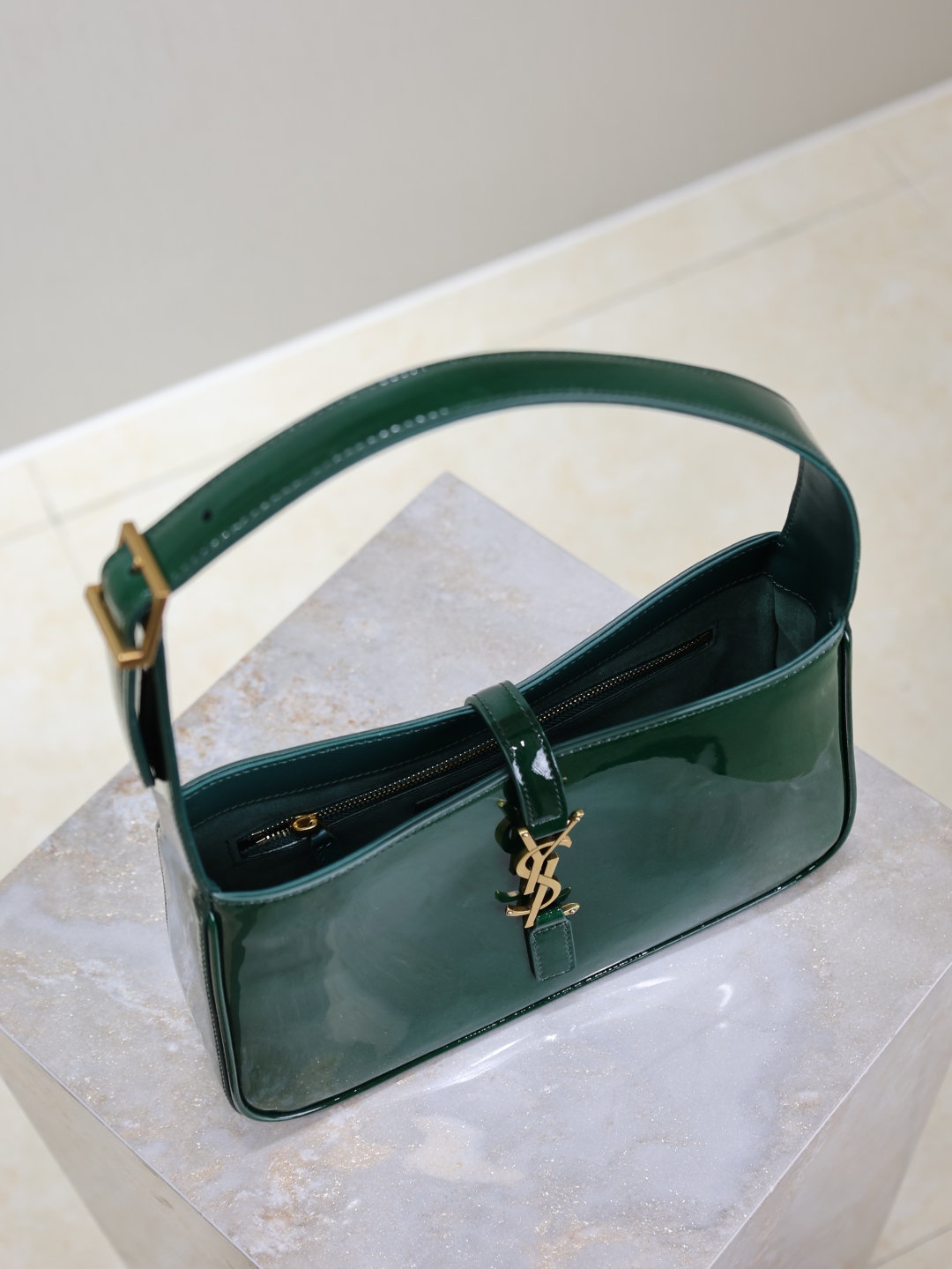 [TOP] Yves Saint Laurent YSL Le 5A7 Bag Patent Skin Underarm Bag 25X14X6cm - Green