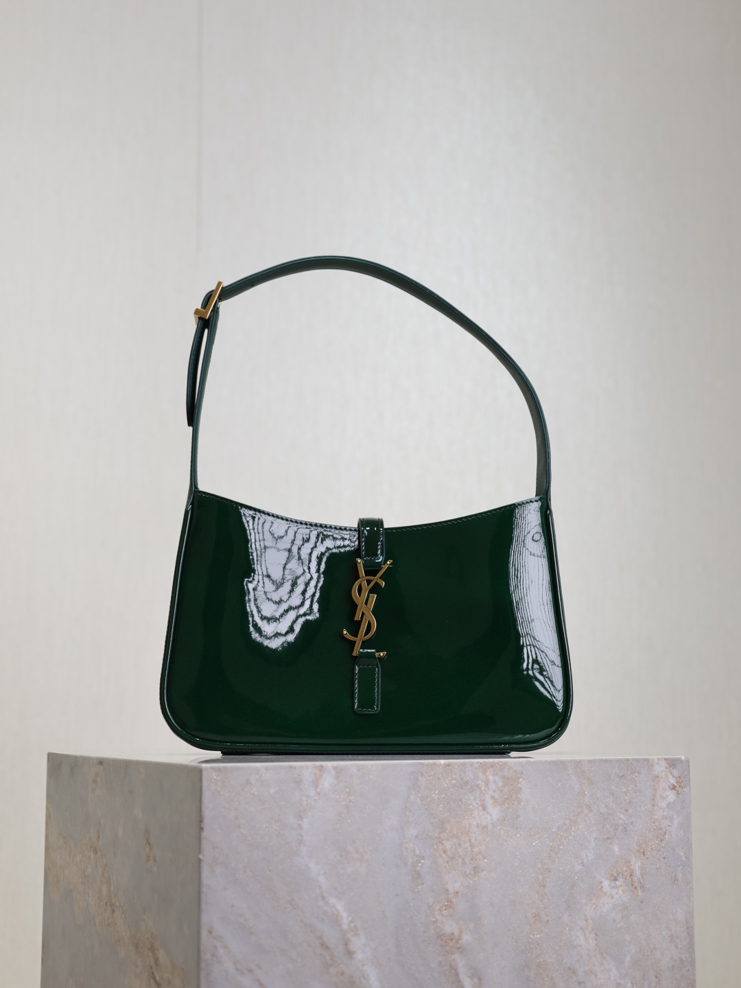 [TOP] Yves Saint Laurent YSL Le 5A7 Bag Patent Skin Underarm Bag 25X14X6cm - Green