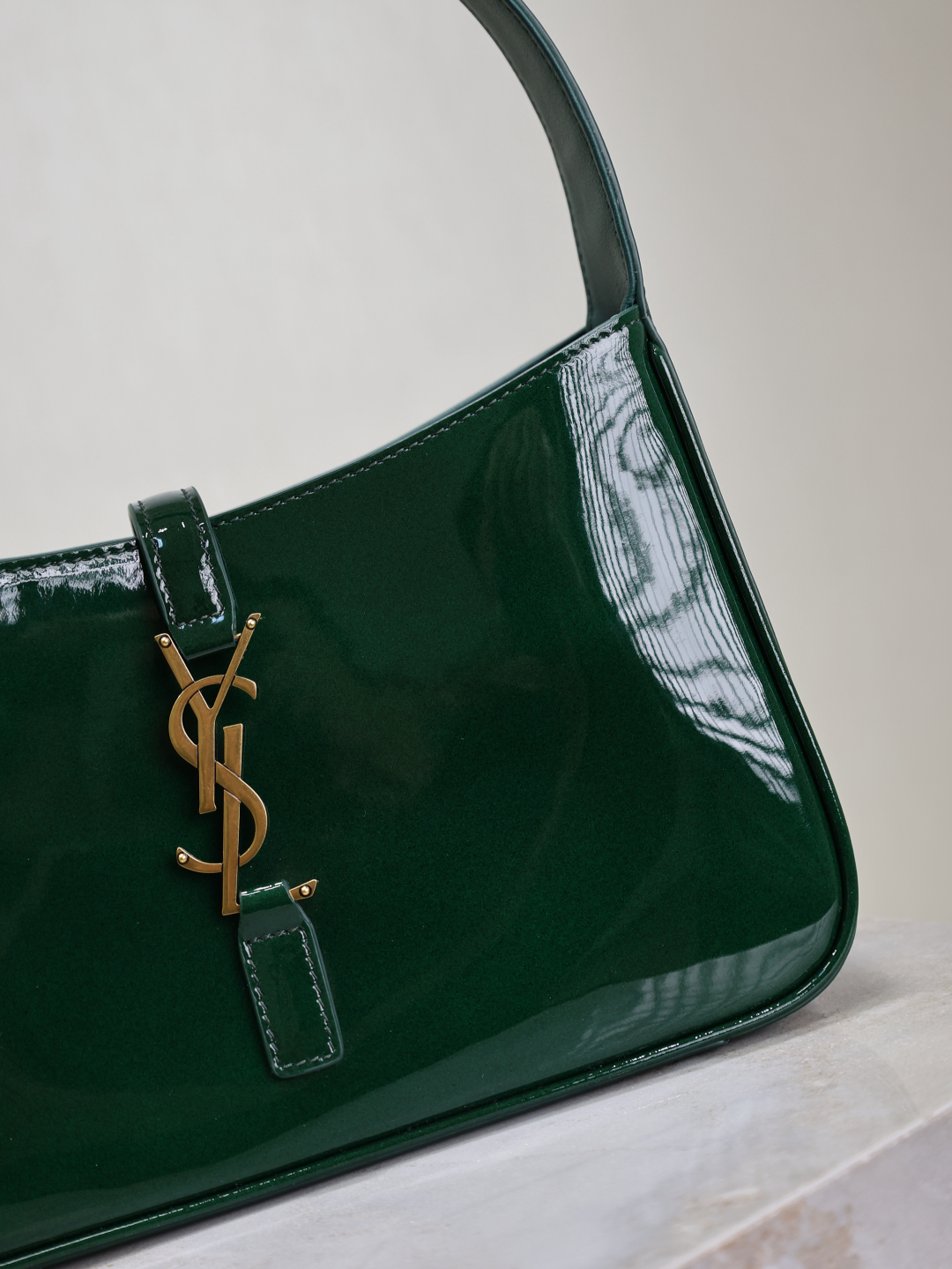 [TOP] Yves Saint Laurent YSL Le 5A7 Bag Patent Skin Underarm Bag 25X14X6cm - Green