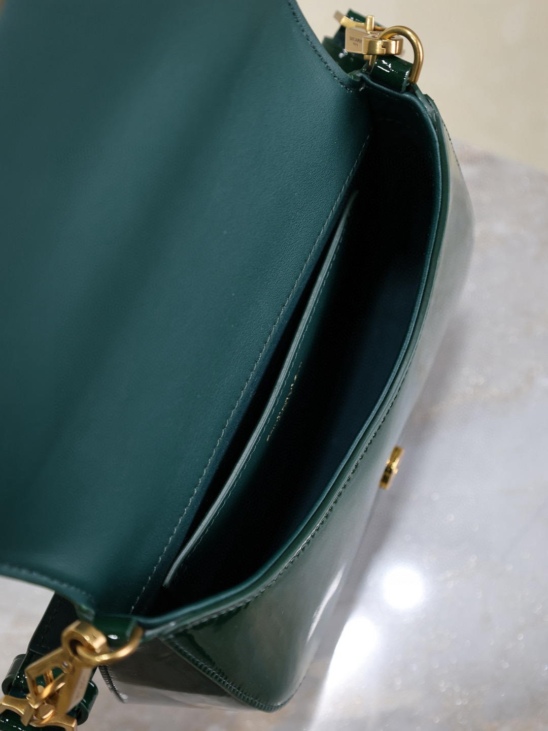 [TOP] Yves Saint Laurent YSL Voltaire Patent Skin Underarms Bags 17.5x21x8cm - Green&GWH