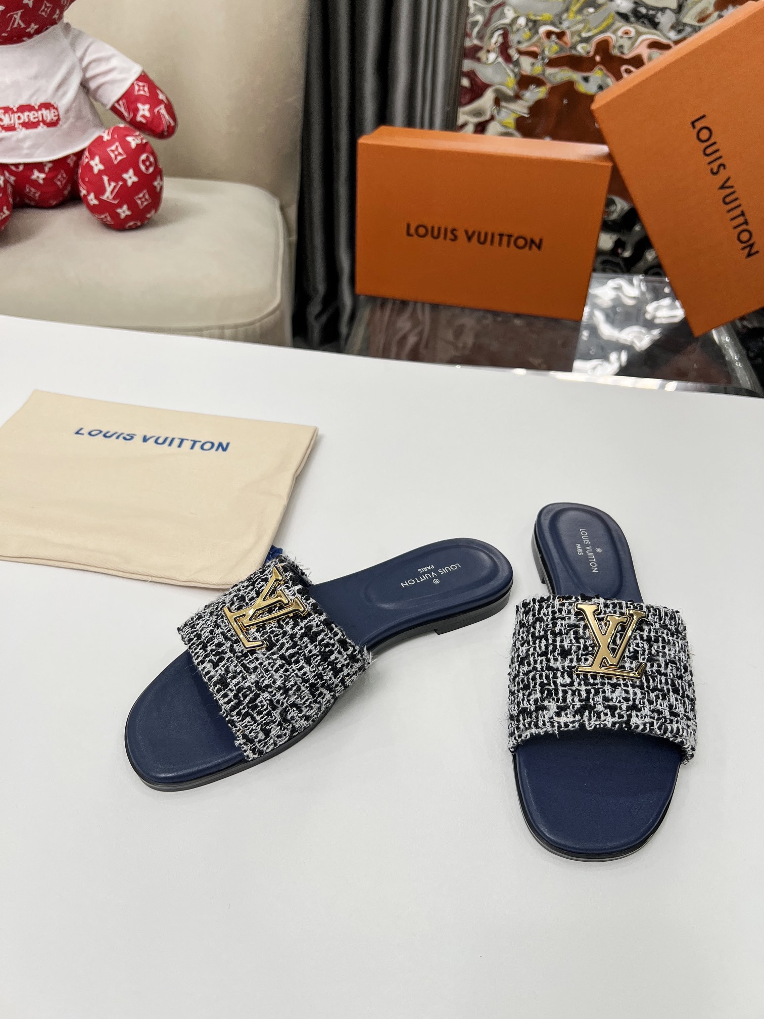 [TOP] Louis Vuitton LV Rubber-Soled Slippers - 4 Colour