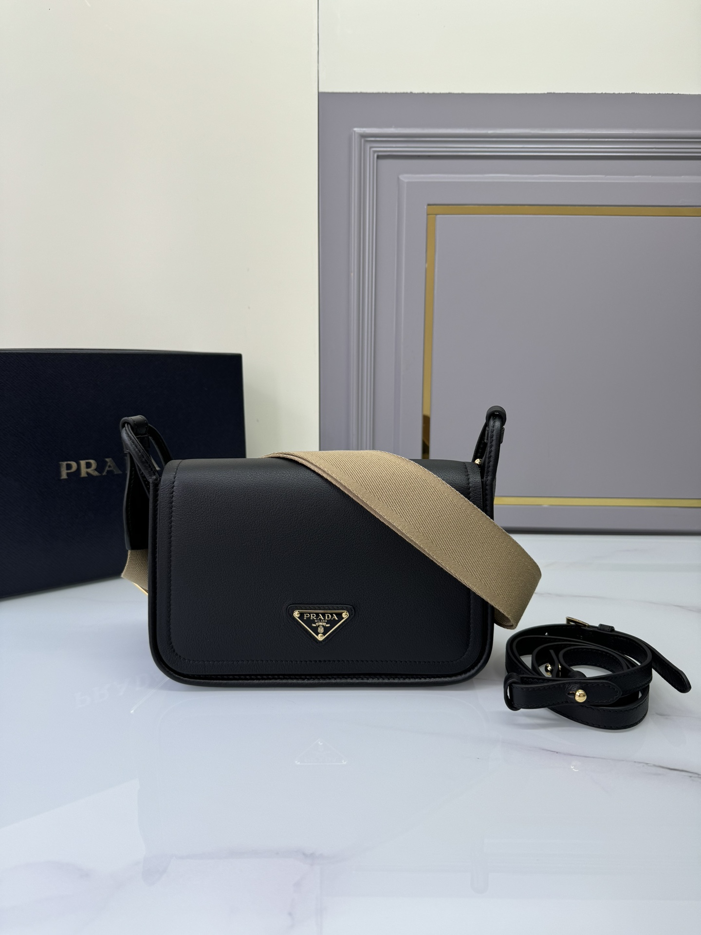 [Top] PRADA Lindy Bag 24Ｘ15Ｘ8cm - 4 Colors