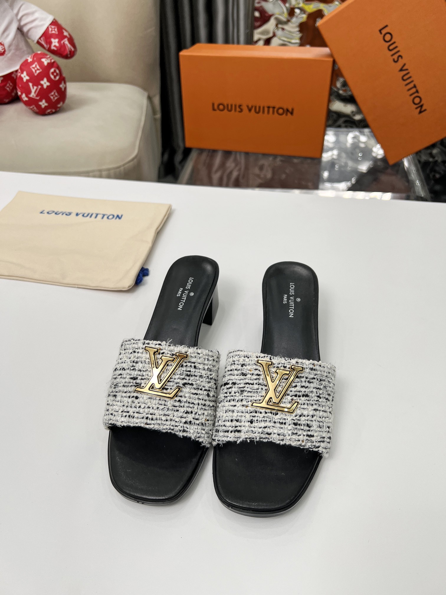[TOP] Louis Vuitton LV High-Heeled Slippers - 4 Colour