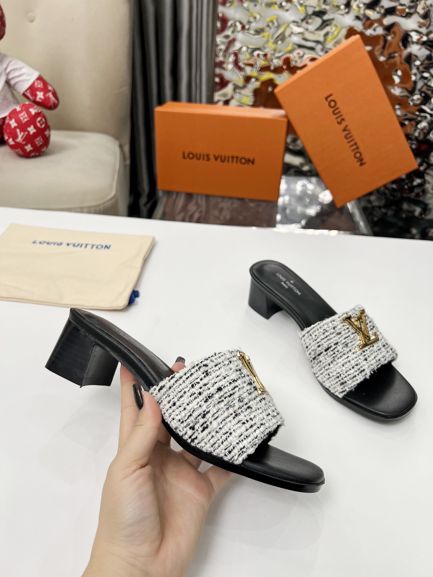 [TOP] Louis Vuitton LV High-Heeled Slippers - 4 Colour