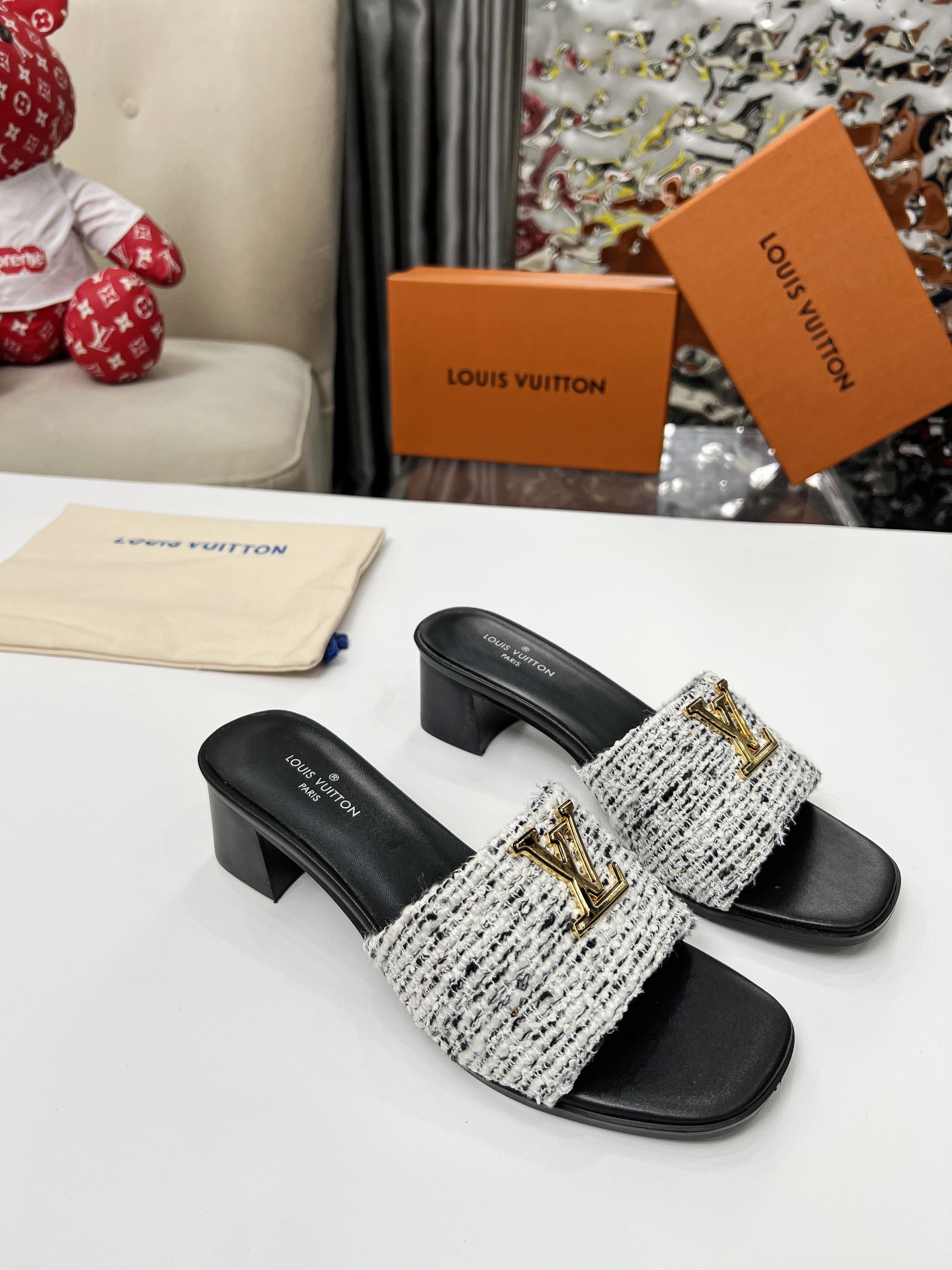 [TOP] Louis Vuitton LV High-Heeled Slippers - 4 Colour