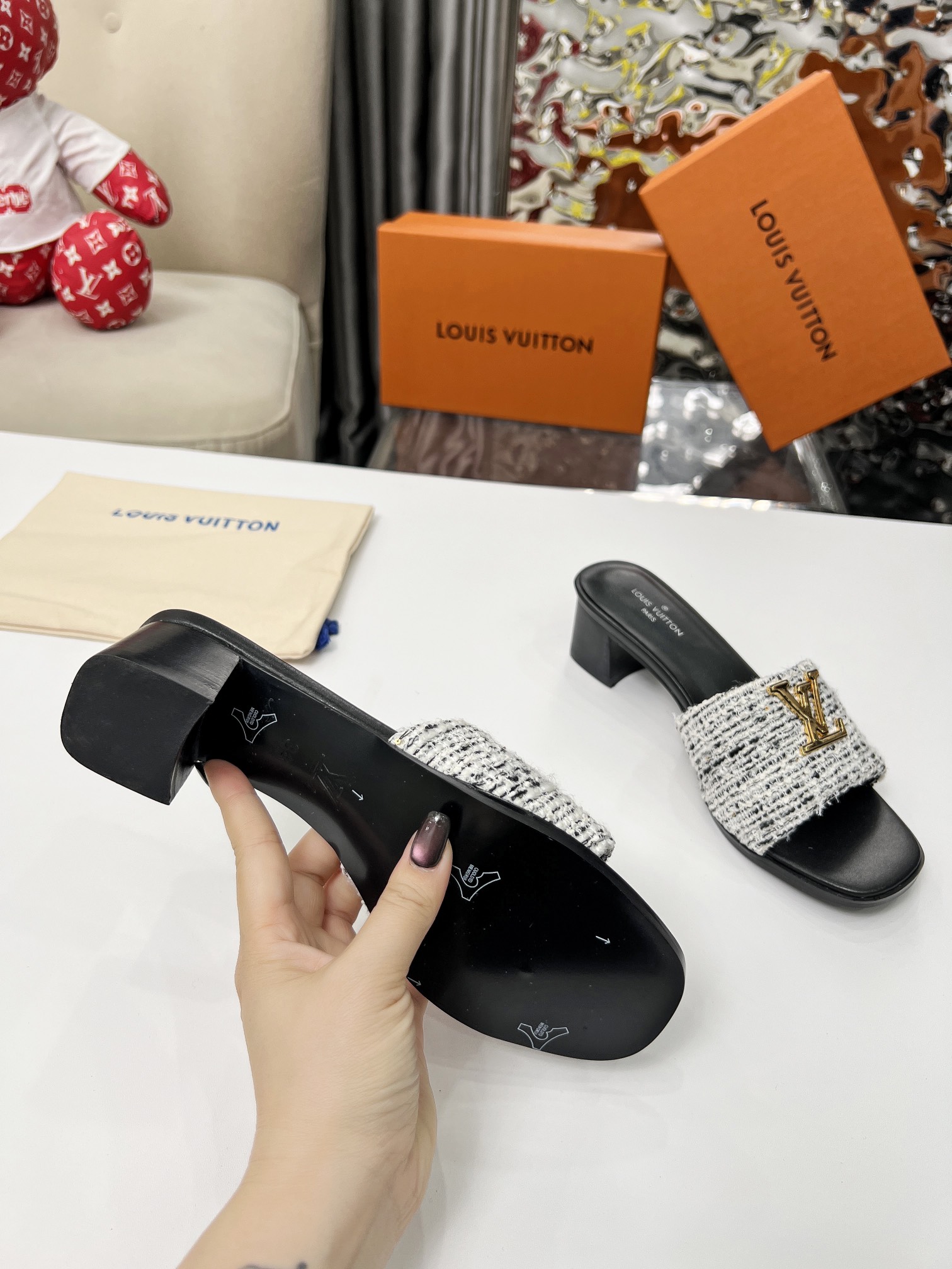 [TOP] Louis Vuitton LV High-Heeled Slippers - 4 Colour