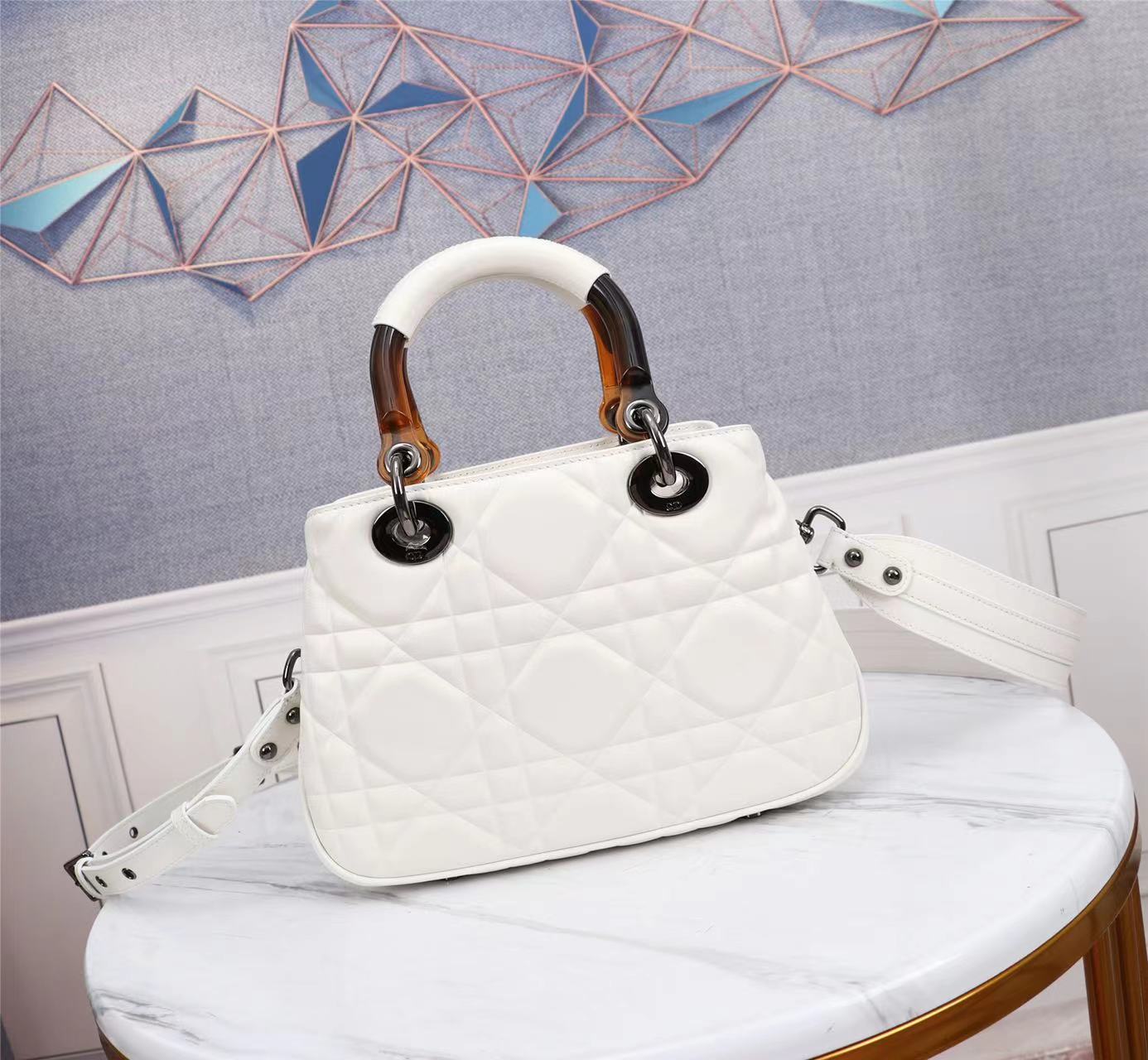 [TOP] Christian Dior Lady Christian Dior Bag Medium 24x18x10cm - White