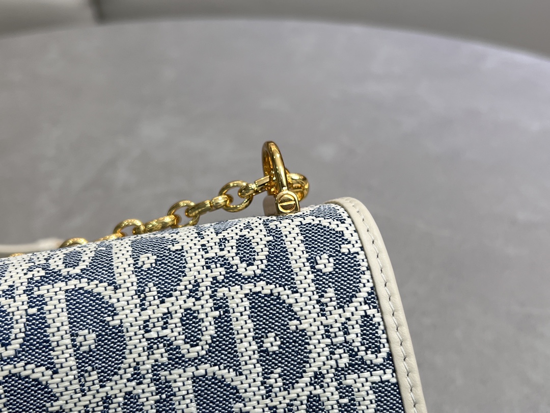 [TOP] Christian Dior Miss Caro Mini Bag 18×12×5.5cm - Light Blue