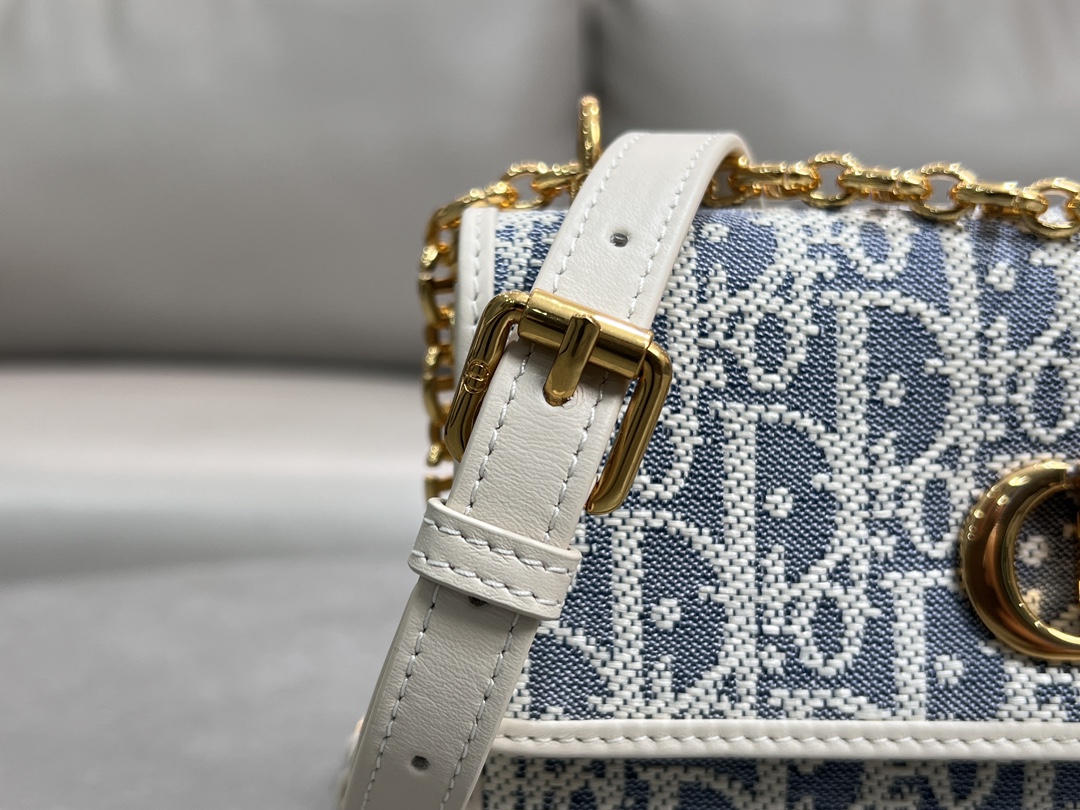 [TOP] Christian Dior Miss Caro Mini Bag 18×12×5.5cm - Light Blue