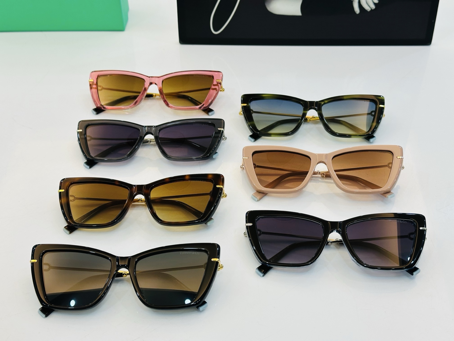 [TOP] Tiffany & Co Sunglasses - 7 Color
