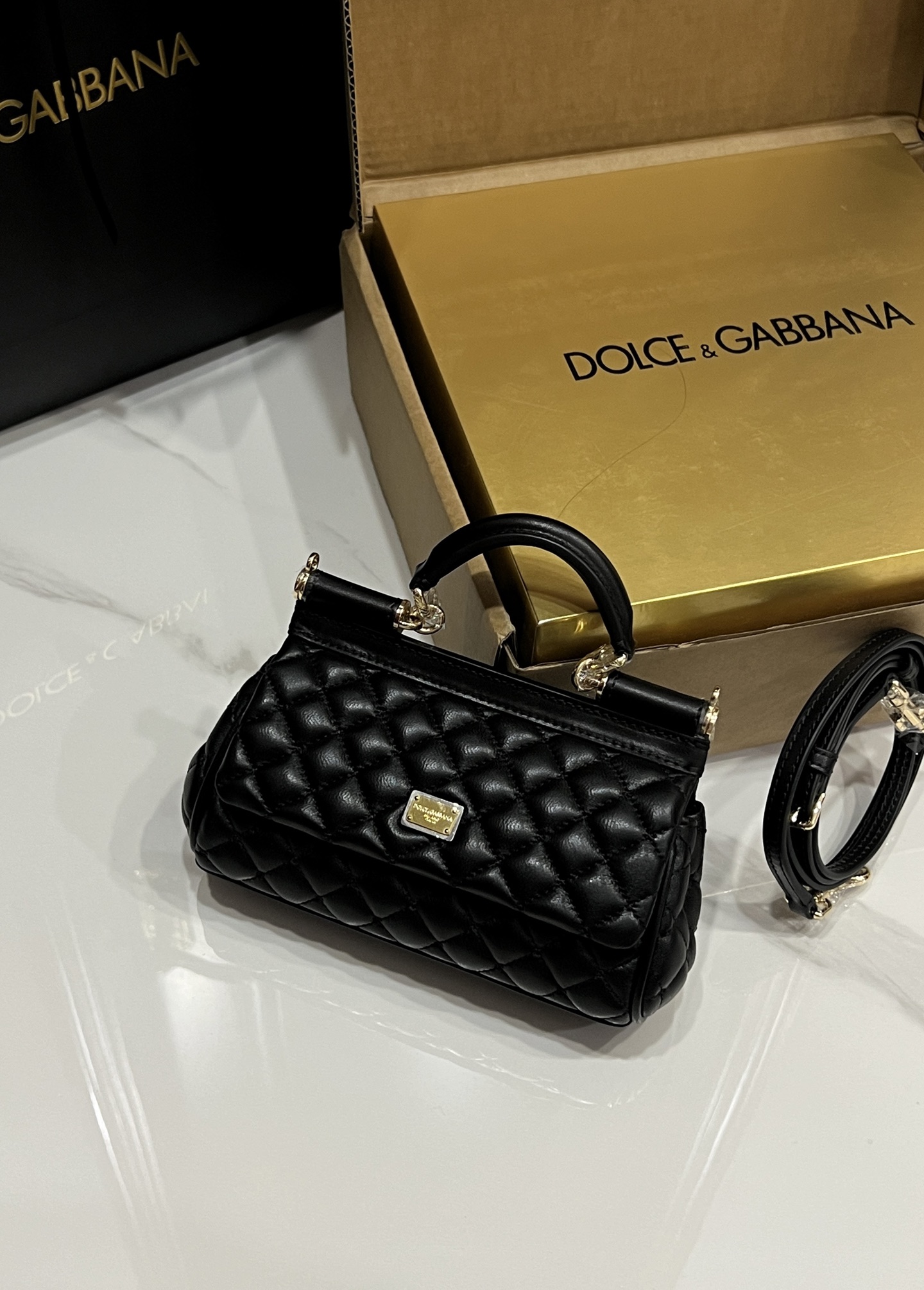 [TOP] Dolce & Gabbana D&G Calfskin Sicily Bag 18cm/20cm - White/Black