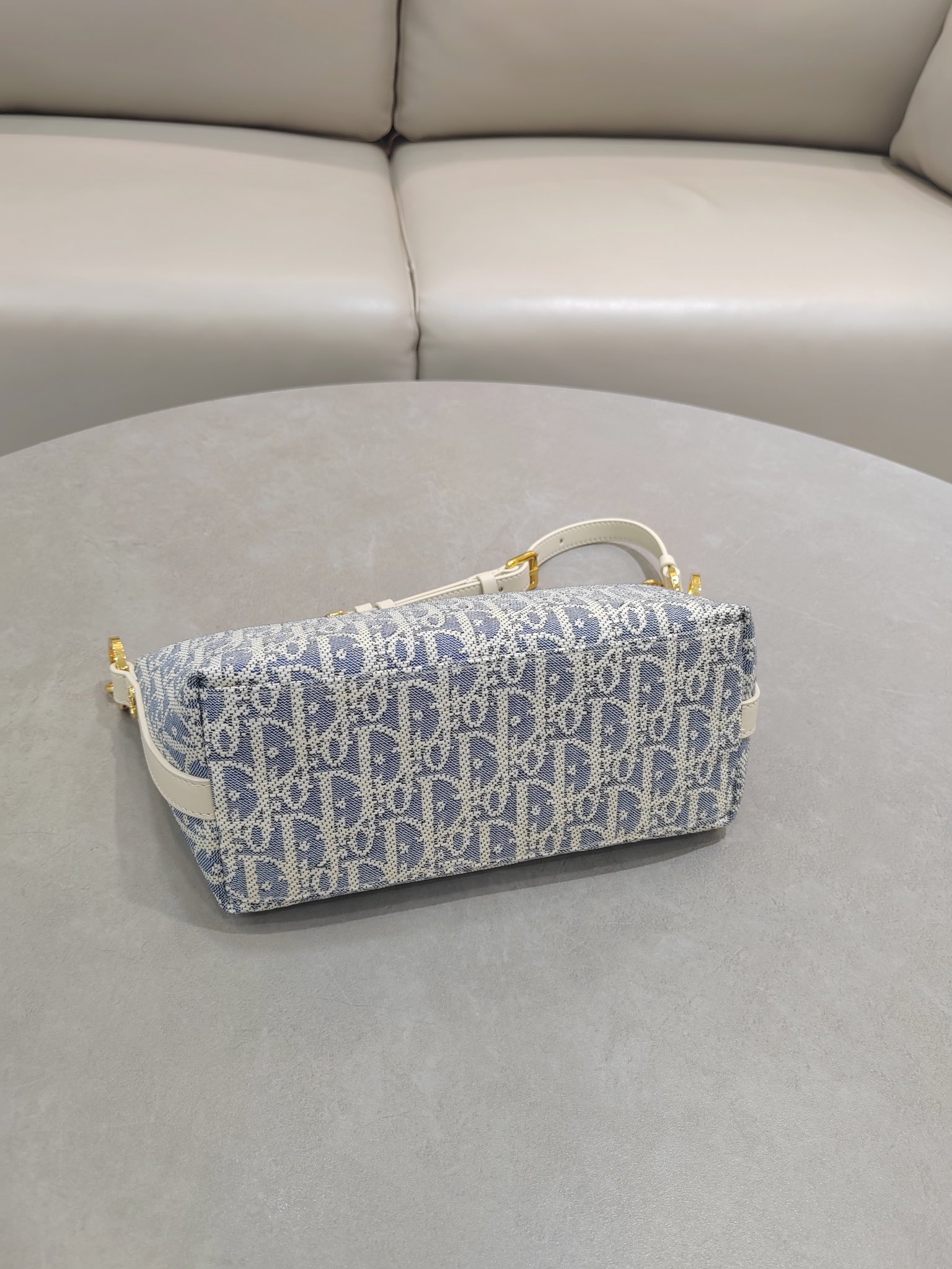 [TOP] Christian Dior Diorstar Hobo Bag 28.5x14.5x10cm - Light Blue