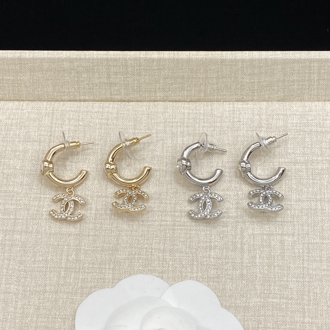 [TOP] CHANEL CC Earrings - 2 Colors
