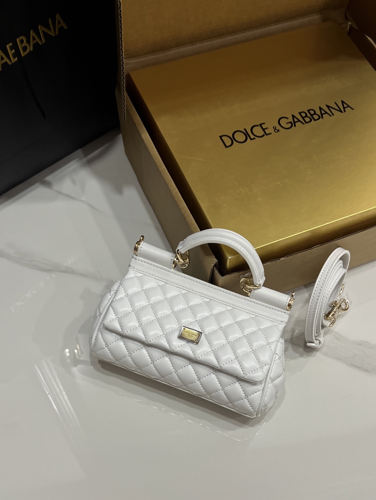 [TOP] Dolce & Gabbana D&G Calfskin Sicily Bag 18cm/20cm - White/Black