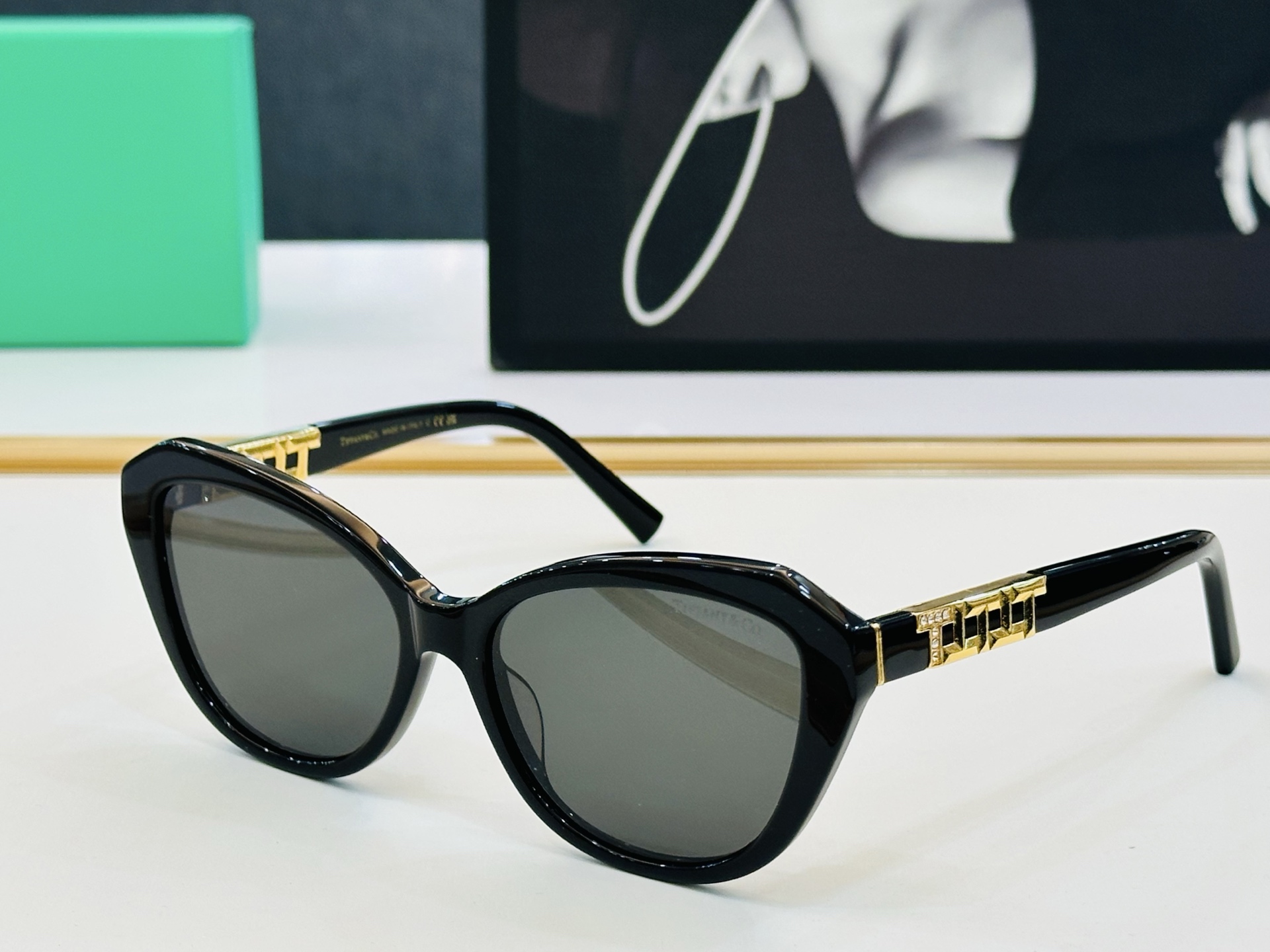 [TOP] Tiffany & Co Sunglasses - 7 Color