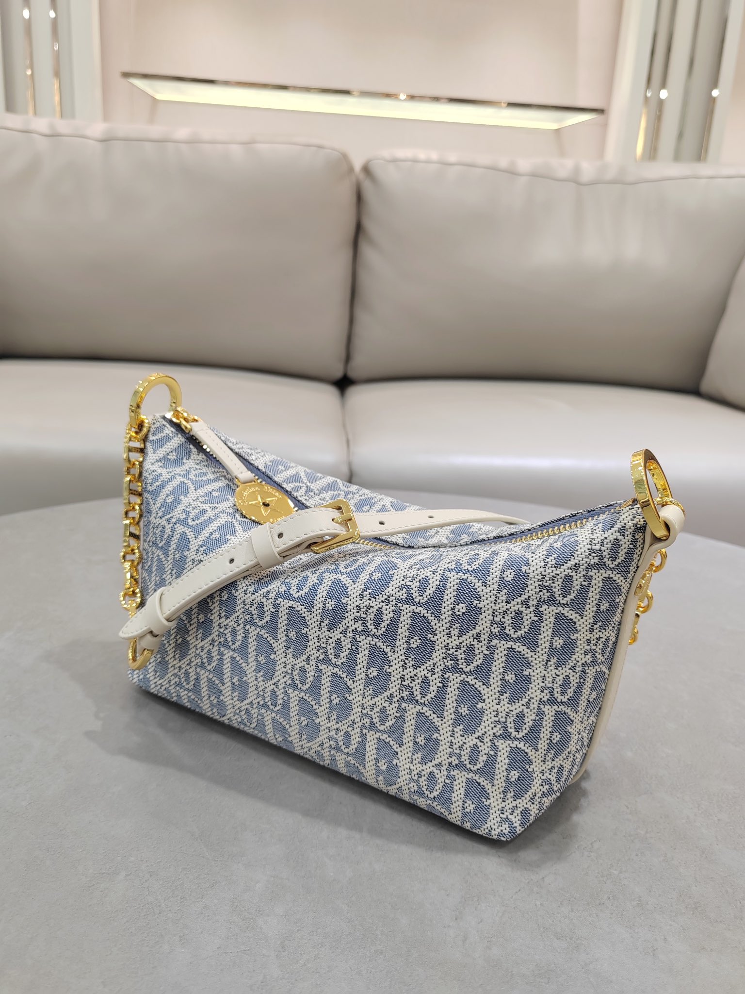 [TOP] Christian Dior Diorstar Hobo Bag 28.5x14.5x10cm - Light Blue