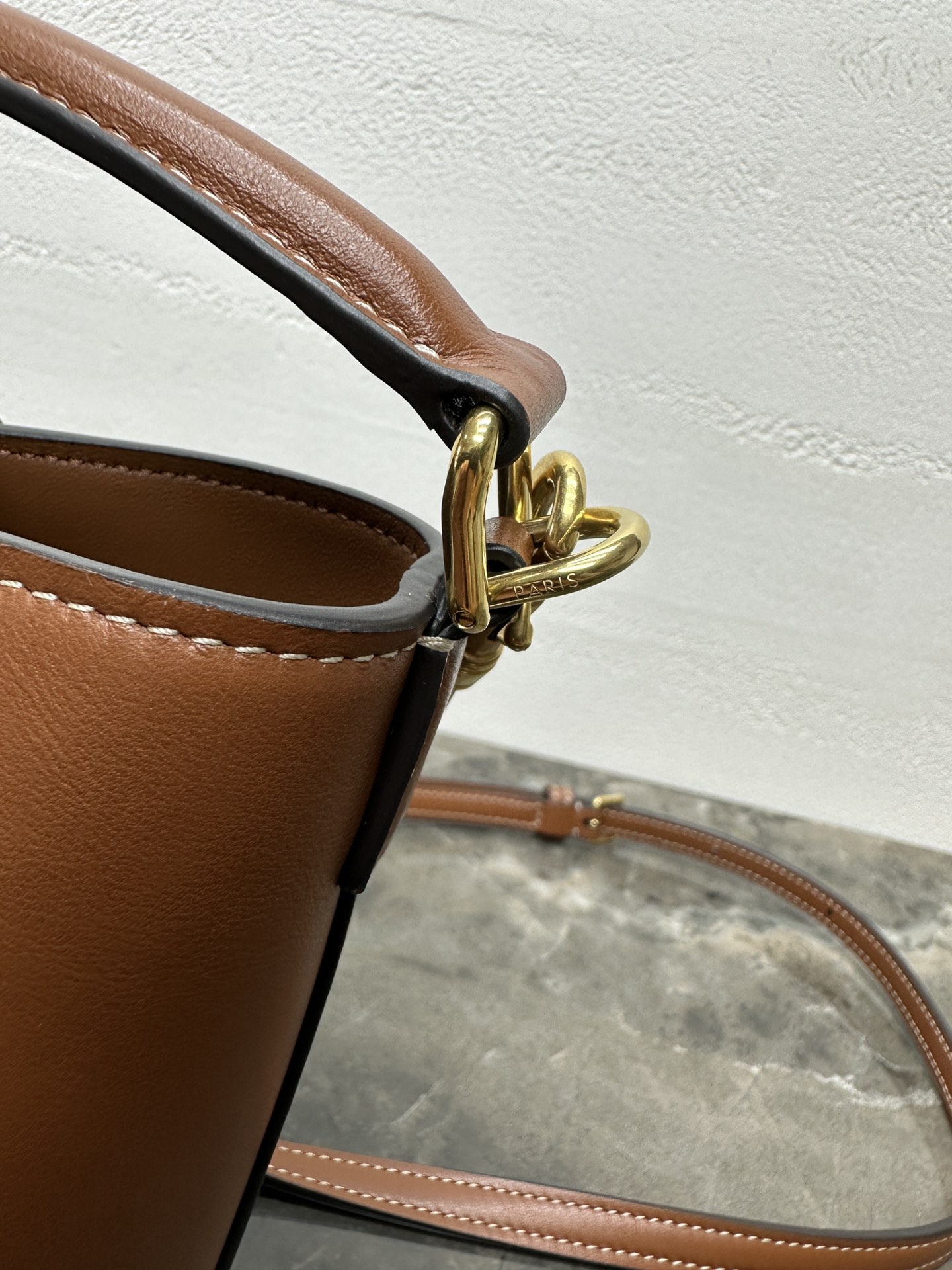 [TOP] CELINE Louise Bucket Bag 16x13.5x10cm - 4 Colour