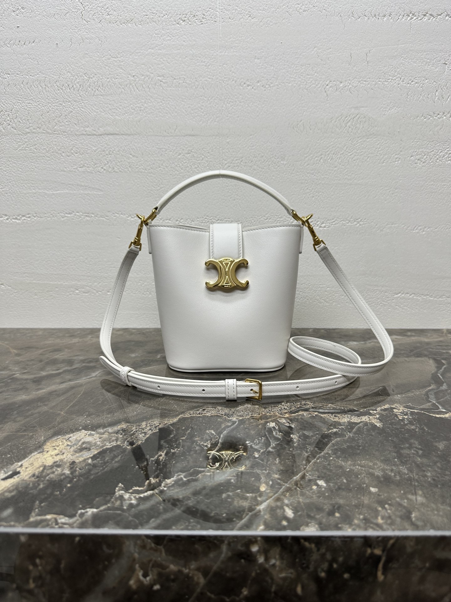 [TOP] CELINE Louise Bucket Bag 16x13.5x10cm - 4 Colour
