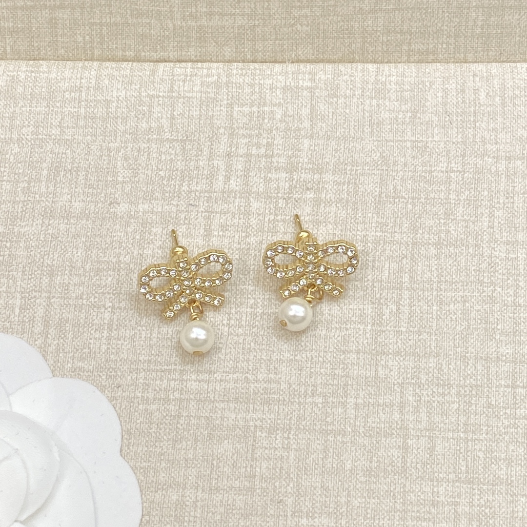 [TOP] Christian Dior Necklace/Bracelet/Earrings/Brooch - Gold