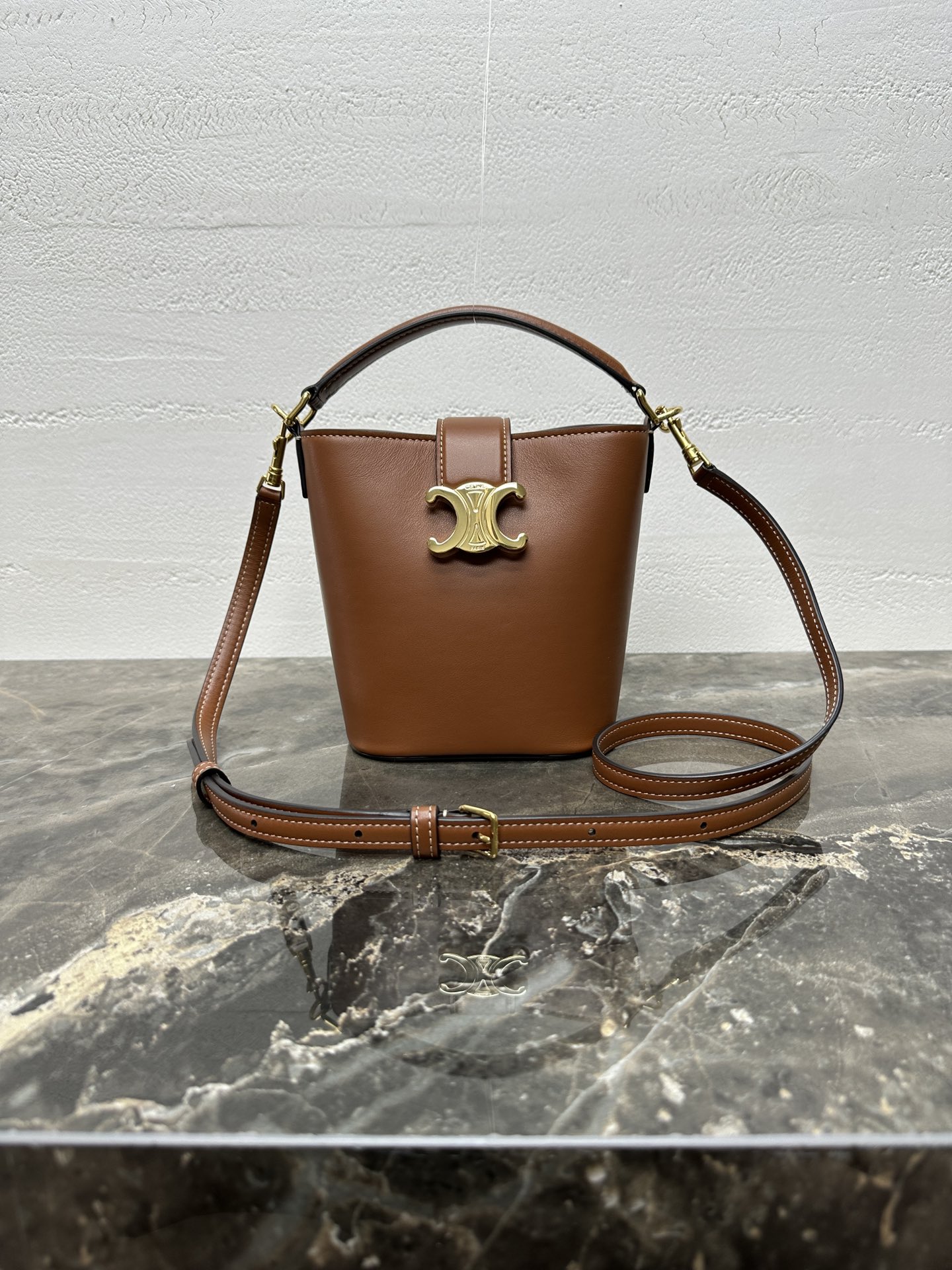 [TOP] CELINE Louise Bucket Bag 16x13.5x10cm - 4 Colour