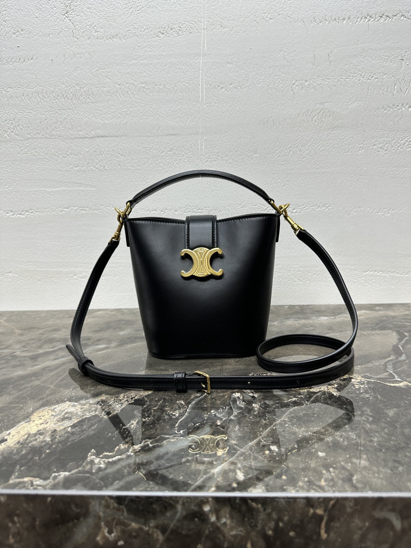 [TOP] CELINE Louise Bucket Bag 16x13.5x10cm - 4 Colour