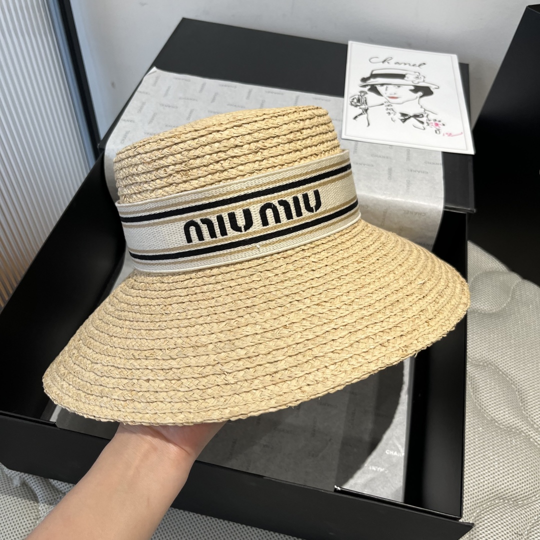 [TOP] Miu Miu Raffia Hat - Beige