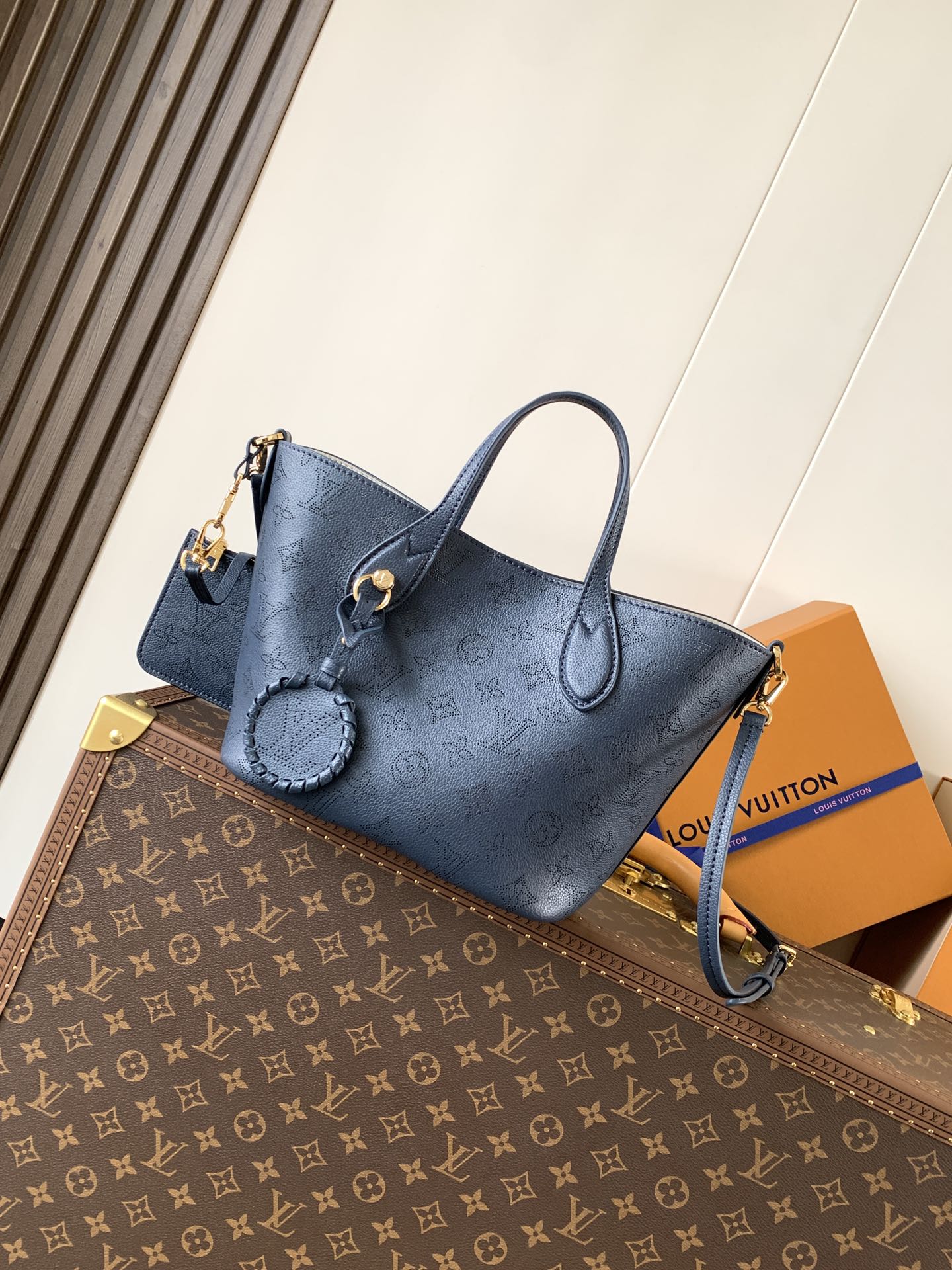 [TOP] Louis Vuitton LV Blossom Tote Bag 20*12.5*20cm - Dark Blue