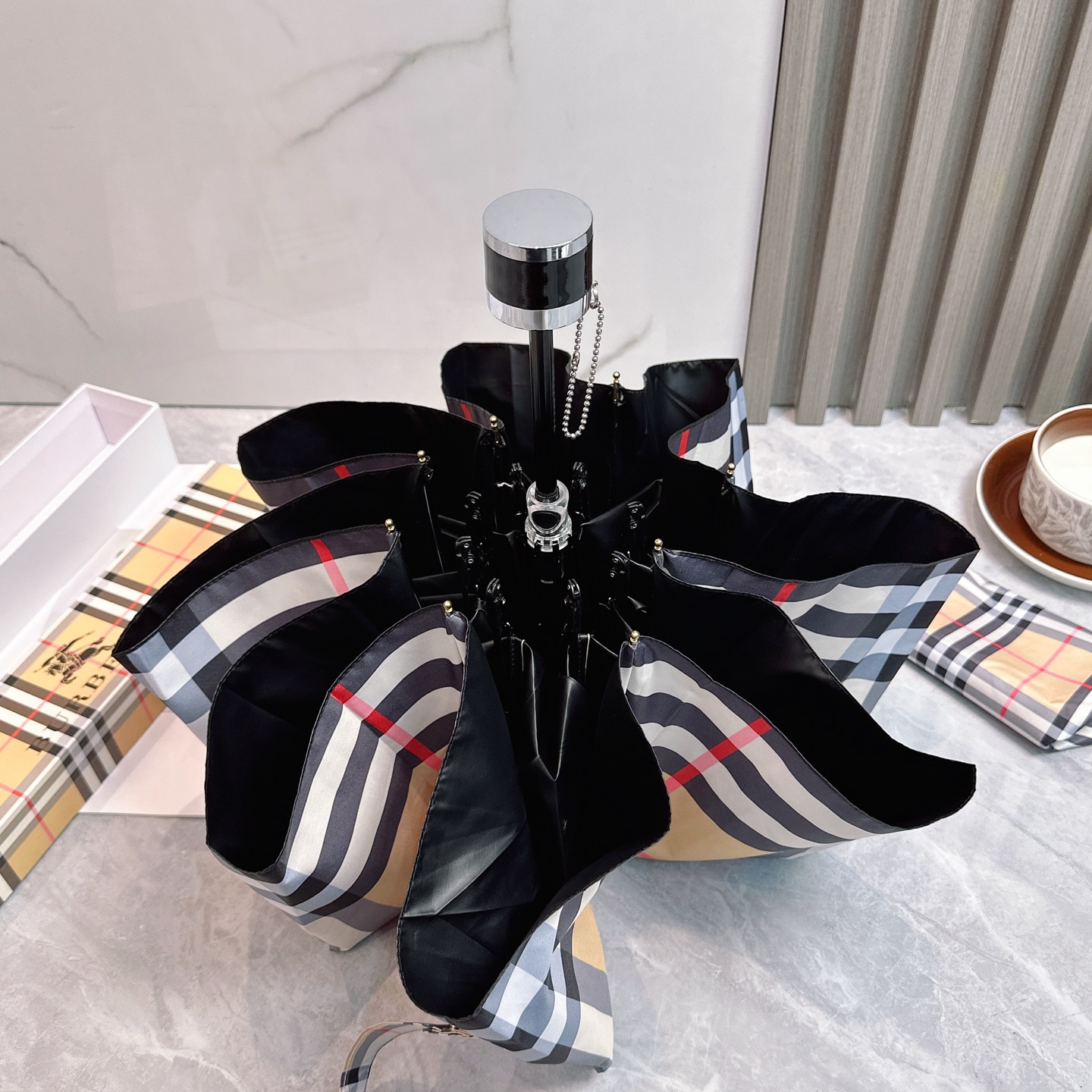 [TOP] BURBERRY Umbrella - Brown