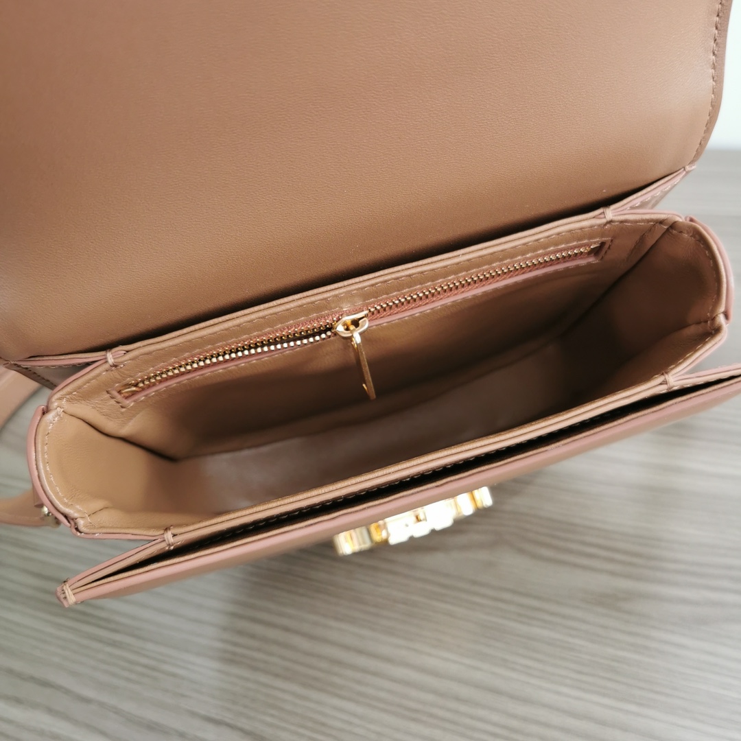 [TOP] CELINE Besace Triomphe Bag Calfskin 18.5x16x6cm - Brown / Blue