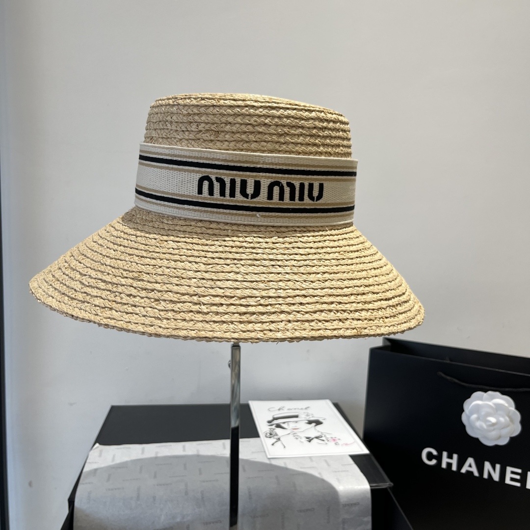 [TOP] Miu Miu Raffia Hat - Beige