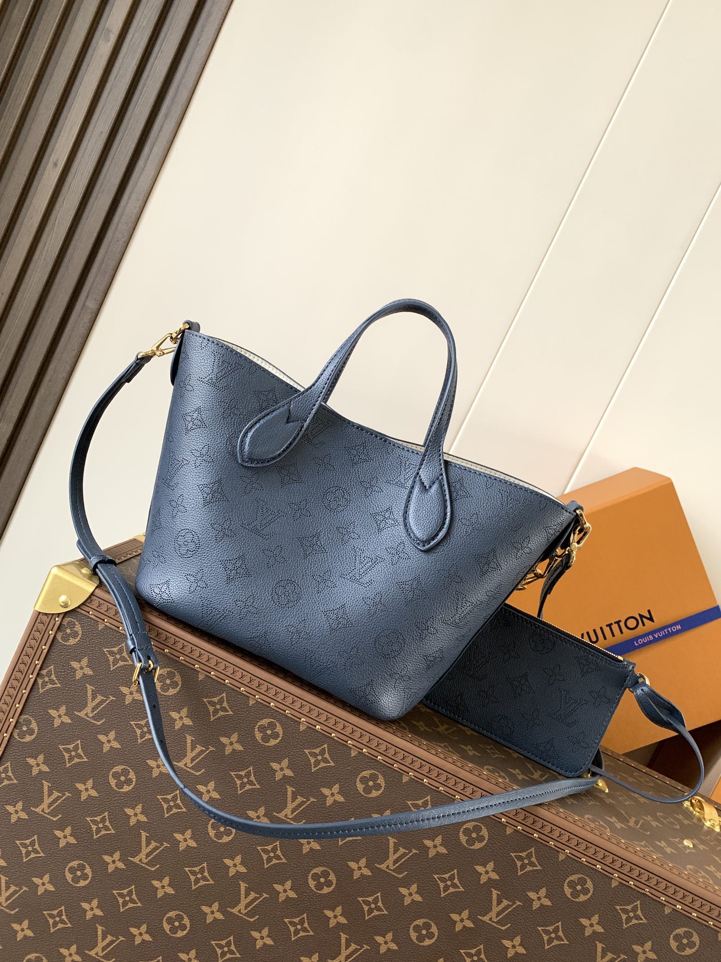 [TOP] Louis Vuitton LV Blossom Tote Bag 20*12.5*20cm - Dark Blue
