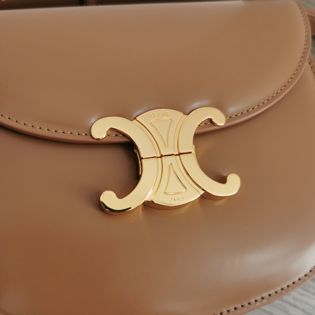 [TOP] CELINE Besace Triomphe Bag Calfskin 18.5x16x6cm - Brown / Blue