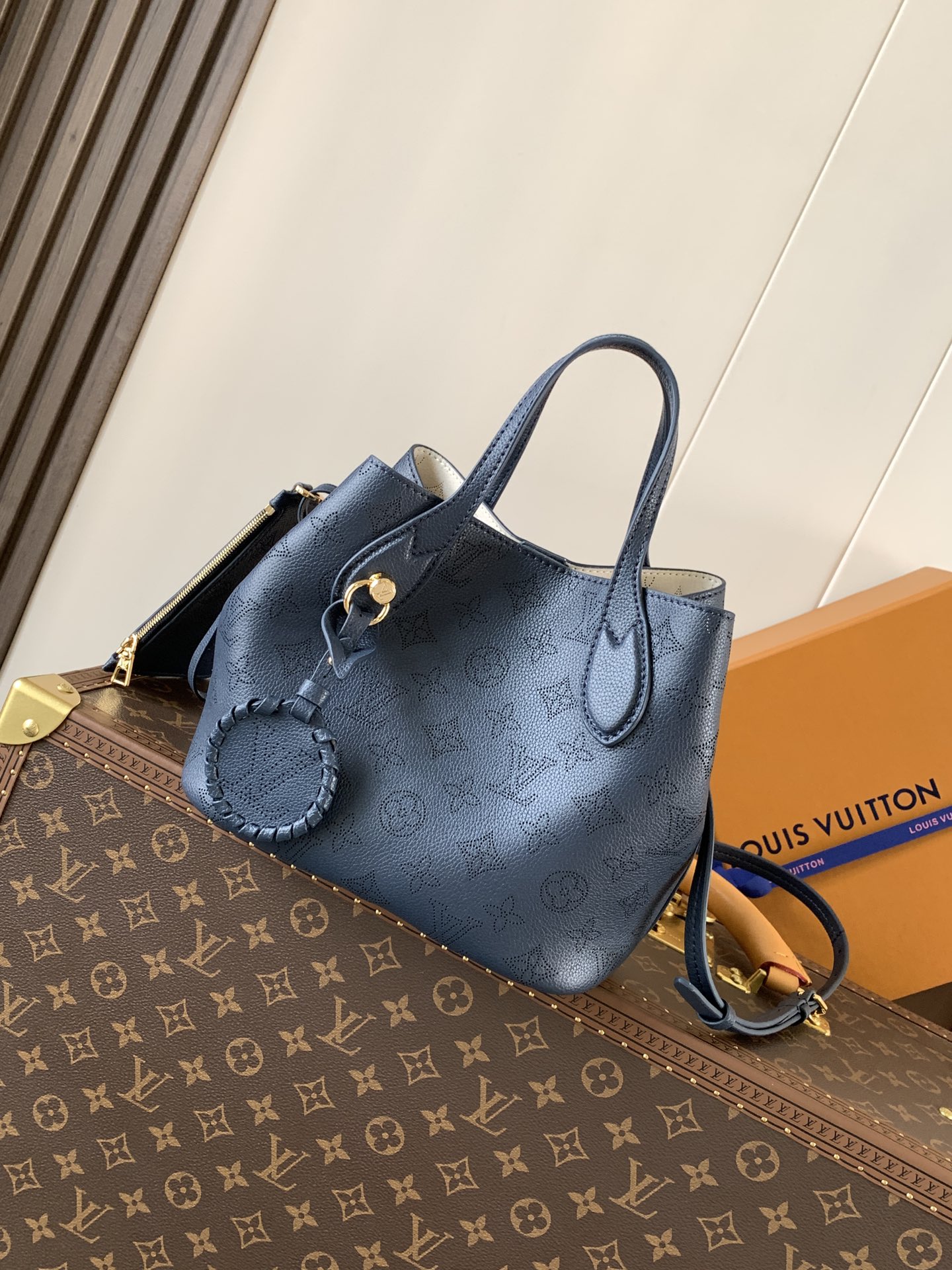[TOP] Louis Vuitton LV Blossom Tote Bag 20*12.5*20cm - Dark Blue