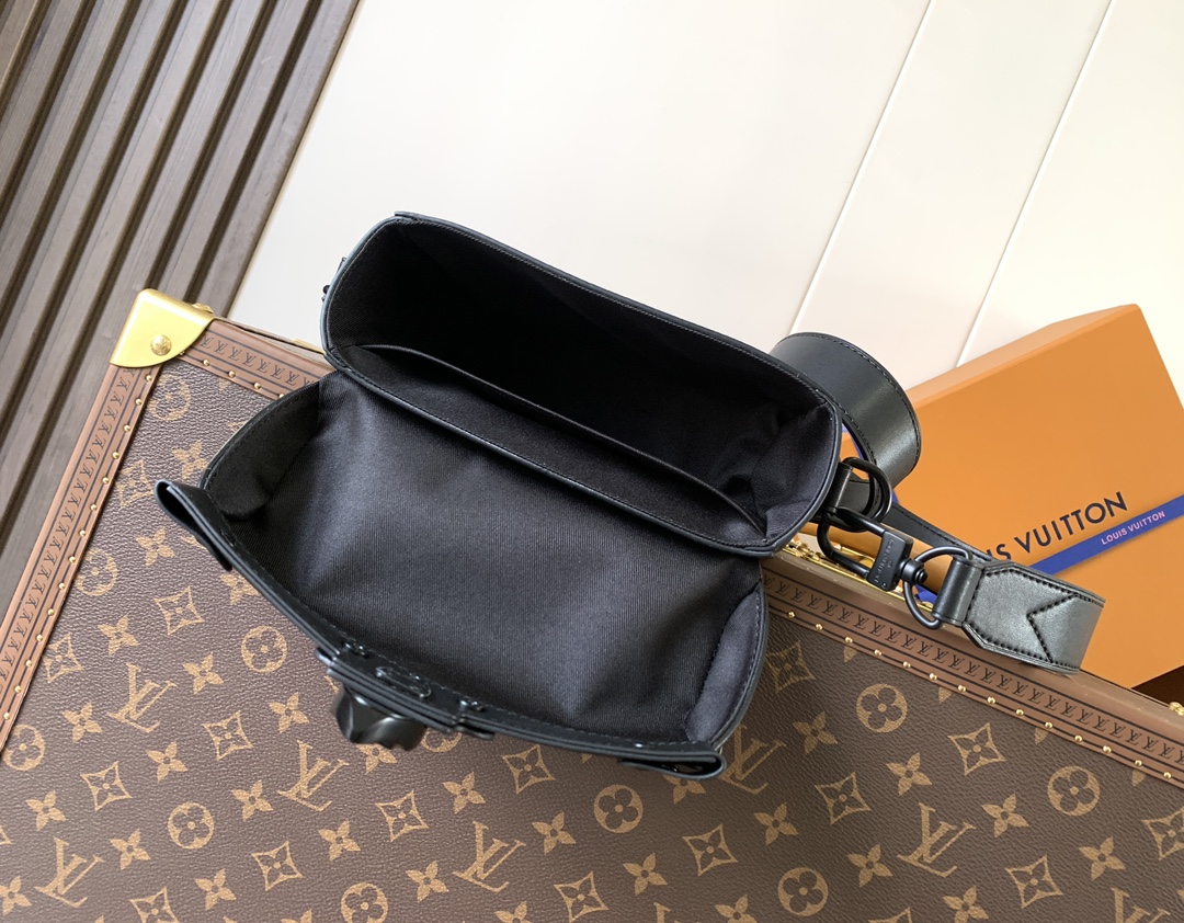 [TOP] Louis Vuitton LV  Soul Trunk Handbag 19x15x7cm - Black