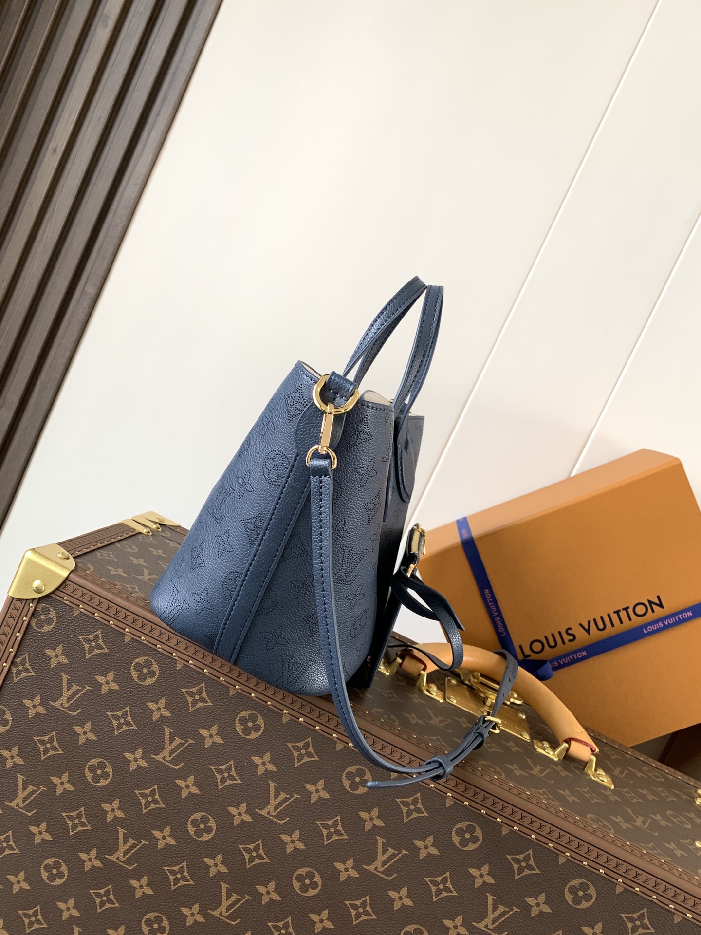 [TOP] Louis Vuitton LV Blossom Tote Bag 20*12.5*20cm - Dark Blue