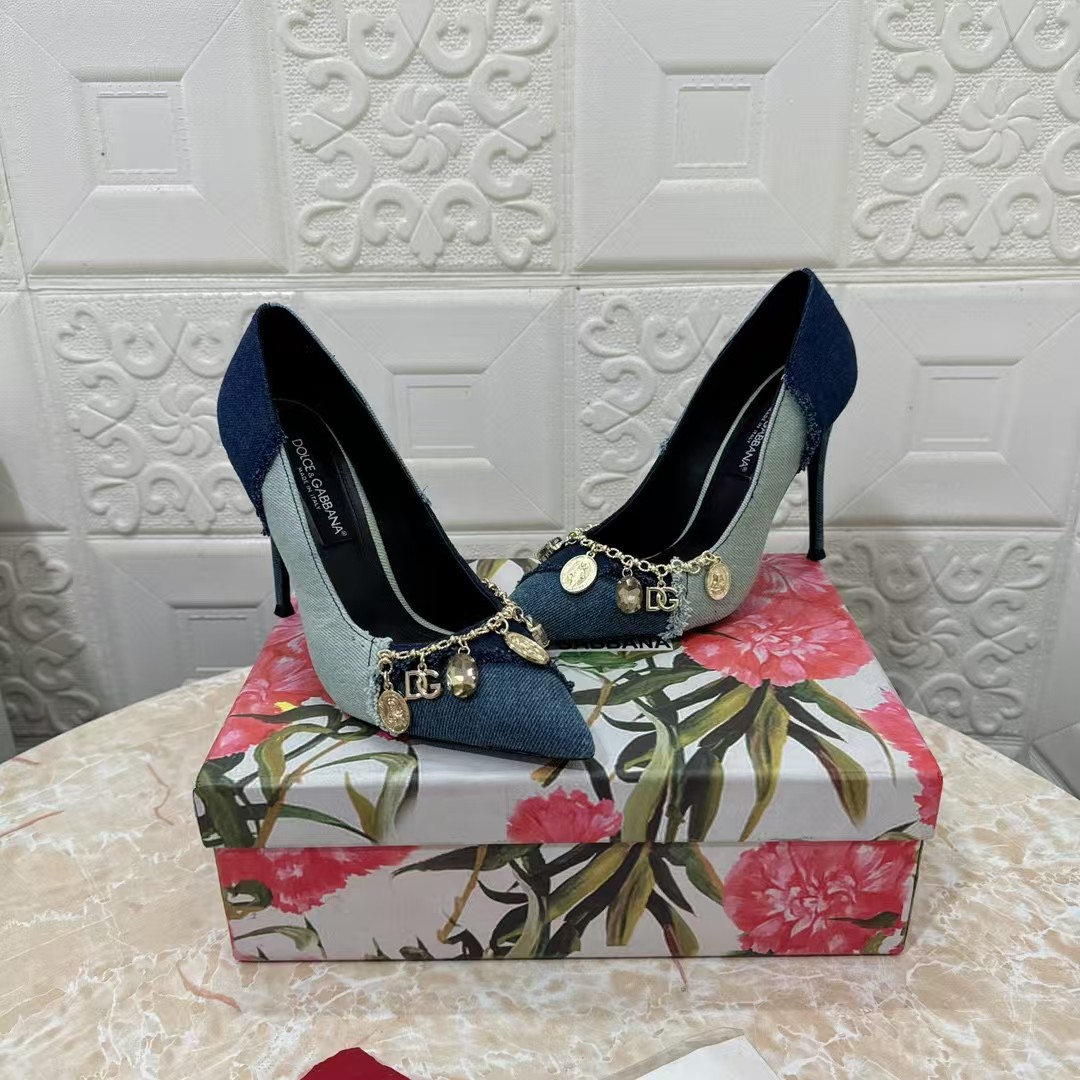 [TOP] Dolce & Gabbana D&G Charm Embellished Pointed Toe Pump - Blue