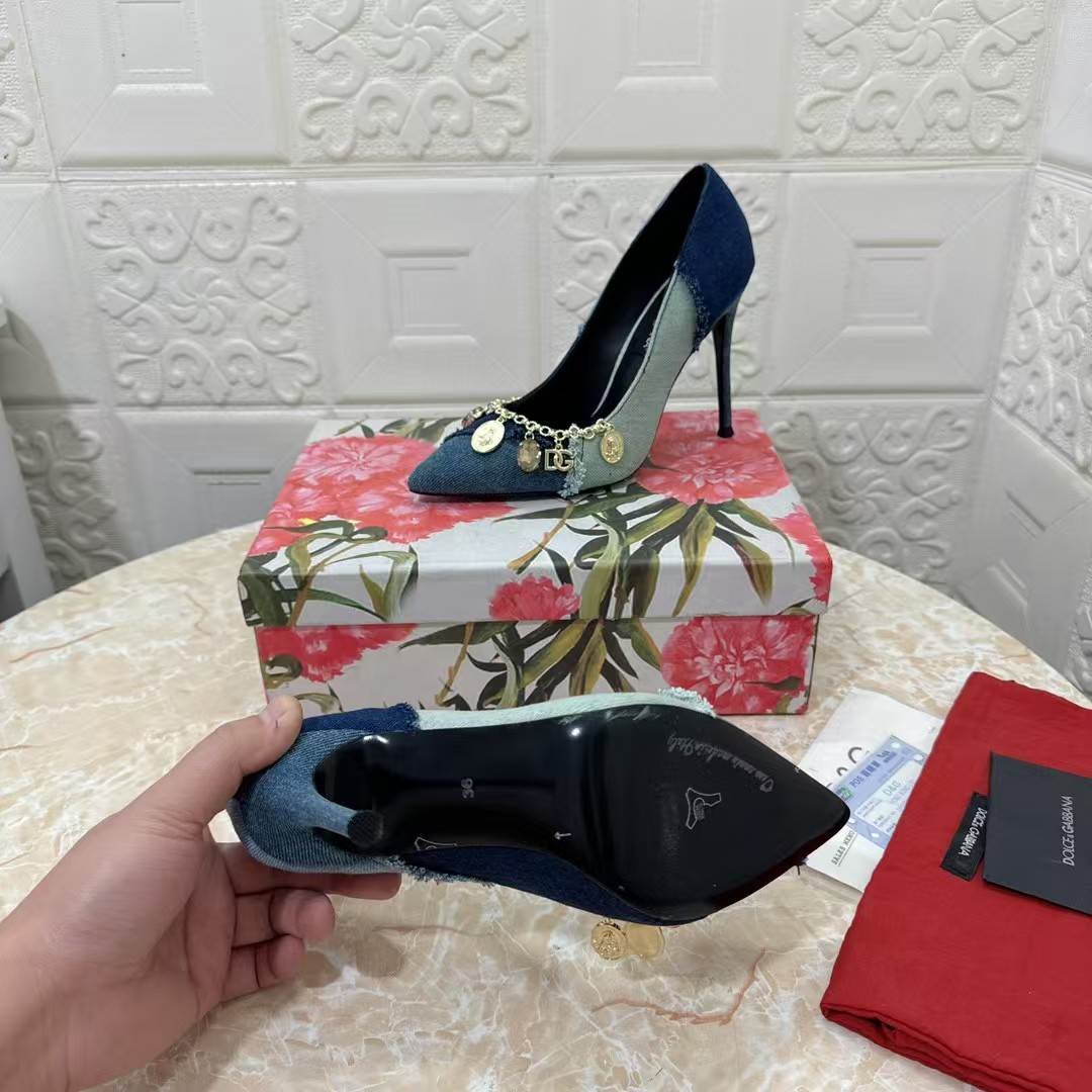 [TOP] Dolce & Gabbana D&G Charm Embellished Pointed Toe Pump - Blue