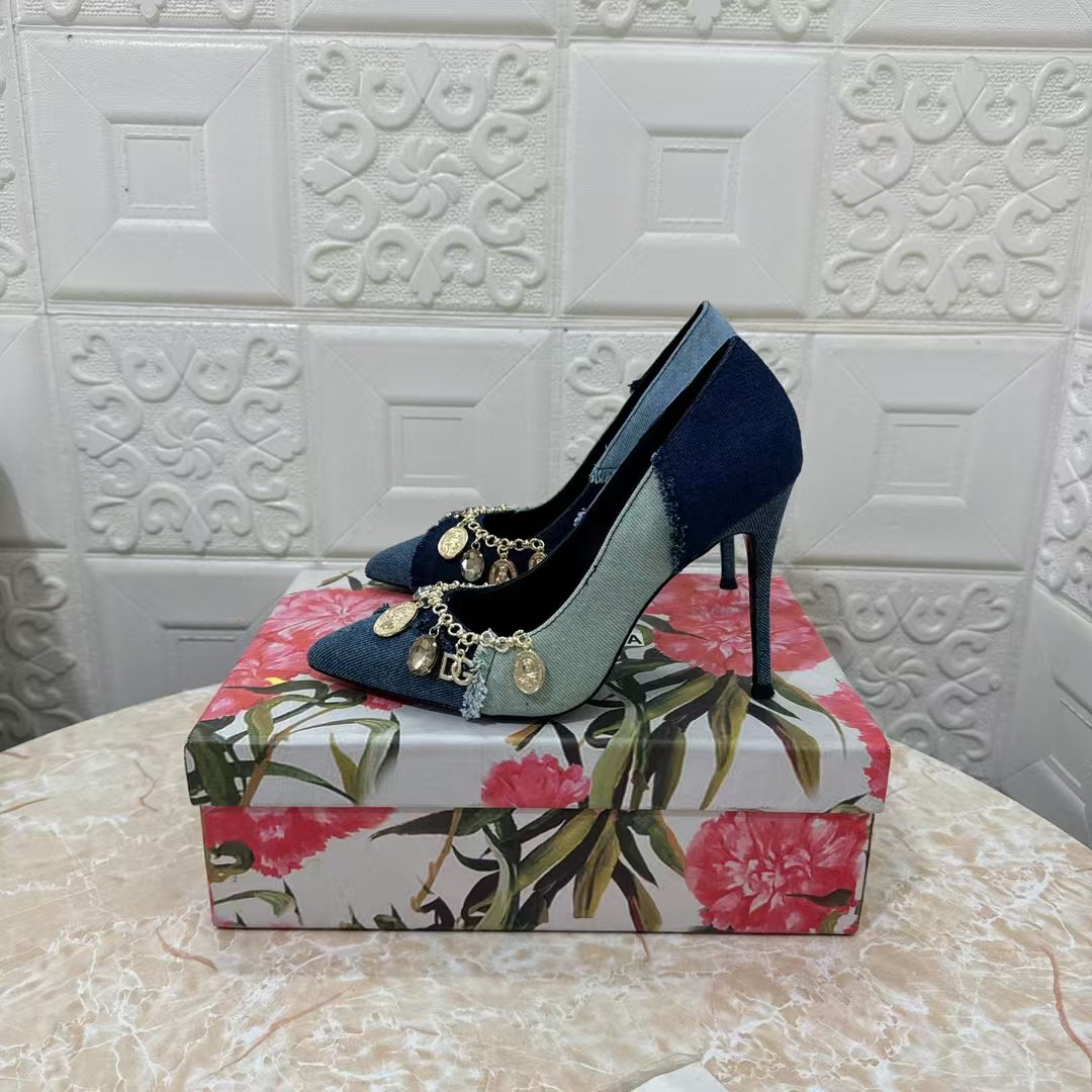 [TOP] Dolce & Gabbana D&G Charm Embellished Pointed Toe Pump - Blue
