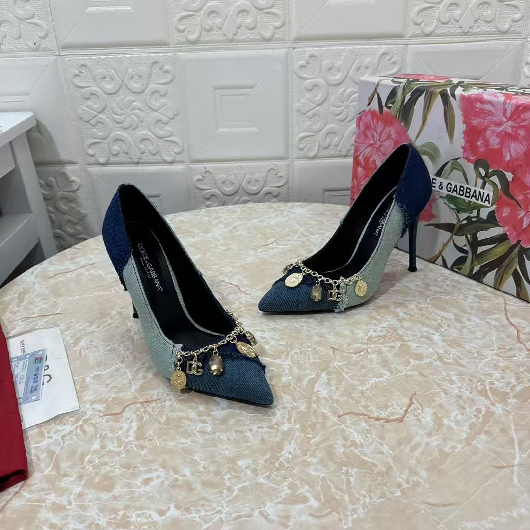 [TOP] Dolce & Gabbana D&G Charm Embellished Pointed Toe Pump - Blue