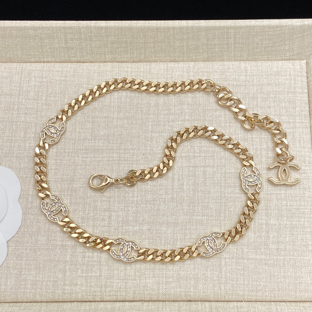[TOP] CHANEL Necklace + Bracelet Set - Gold