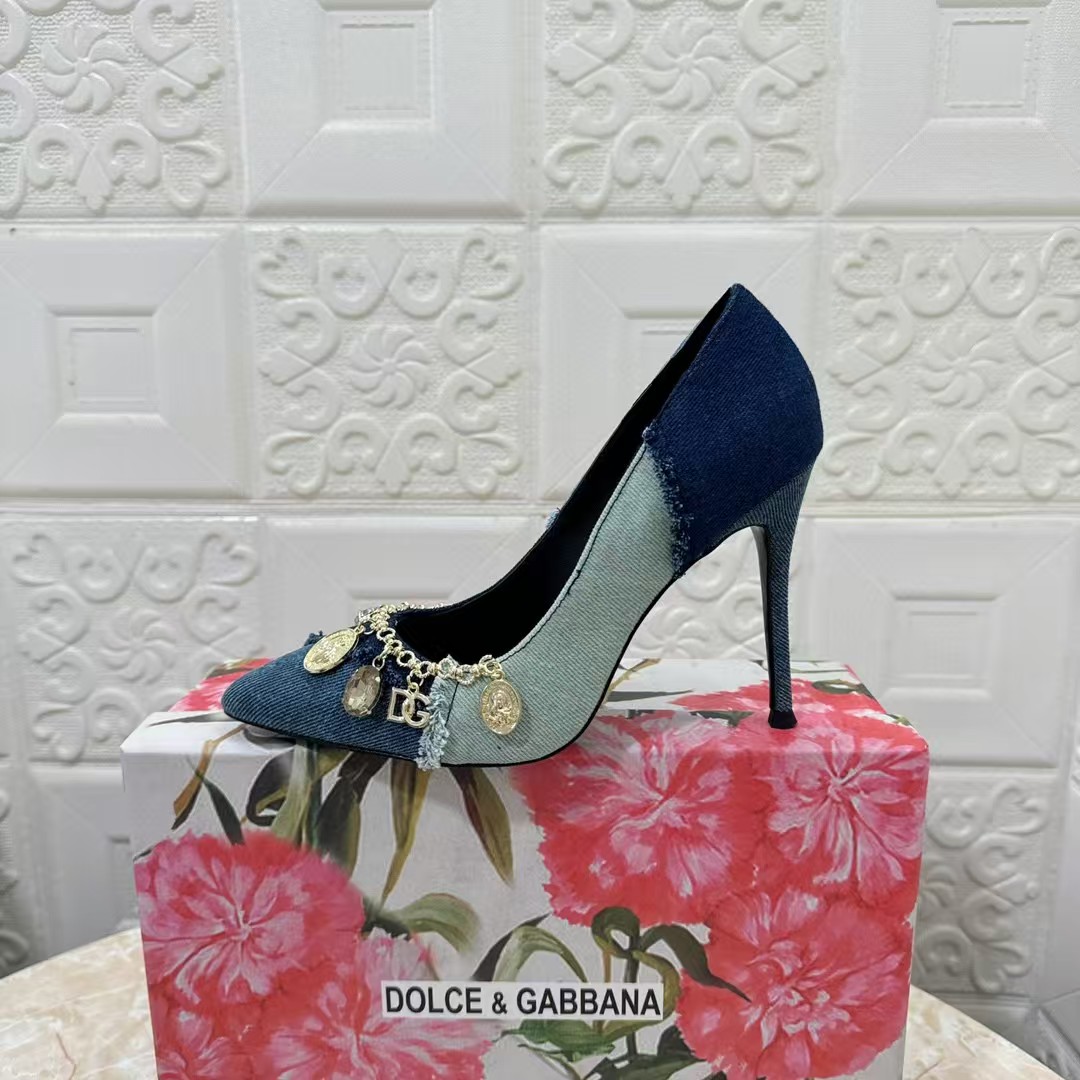 [TOP] Dolce & Gabbana D&G Charm Embellished Pointed Toe Pump - Blue
