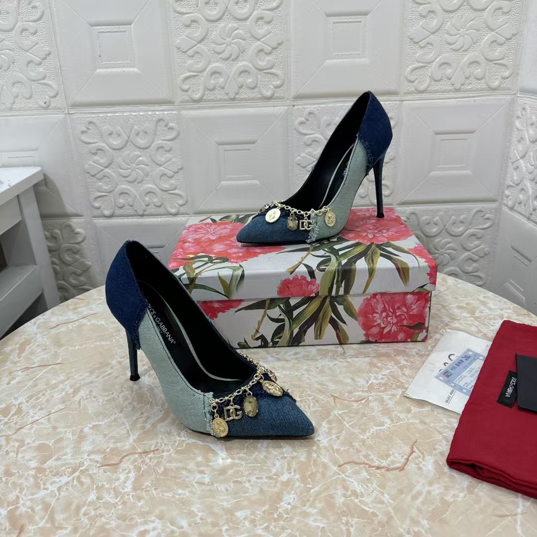 [TOP] Dolce & Gabbana D&G Charm Embellished Pointed Toe Pump - Blue