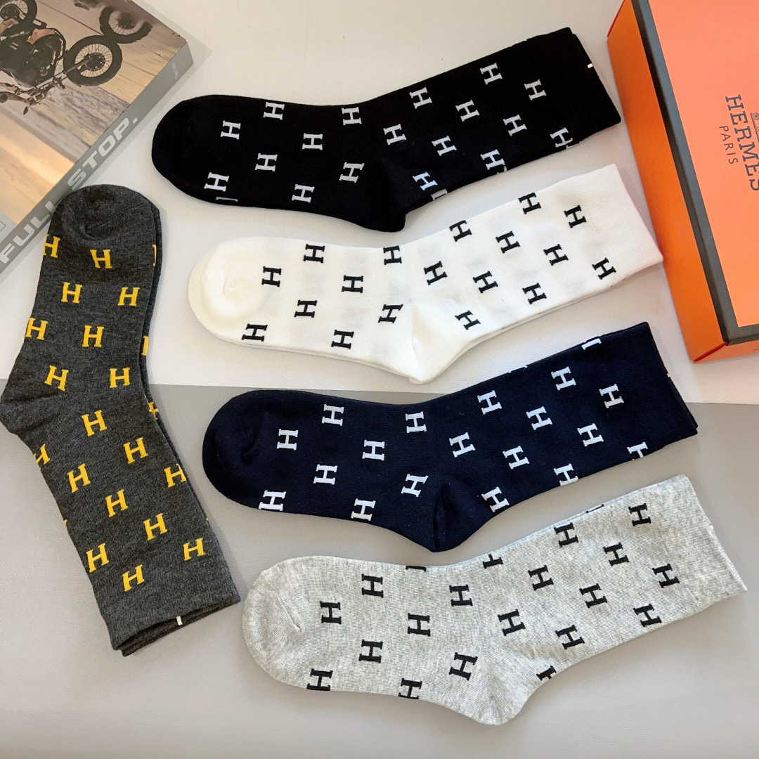 [TOP] HERMES Socks - 5 Pieces as a Set
