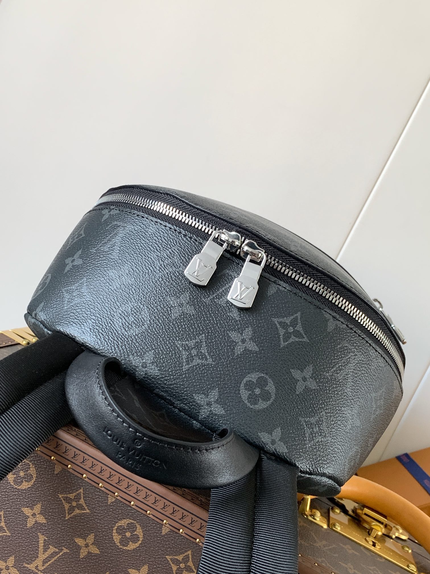 [TOP] Louis Vuitton LV Discovery Slim Backpack 38*13*28cm - Black