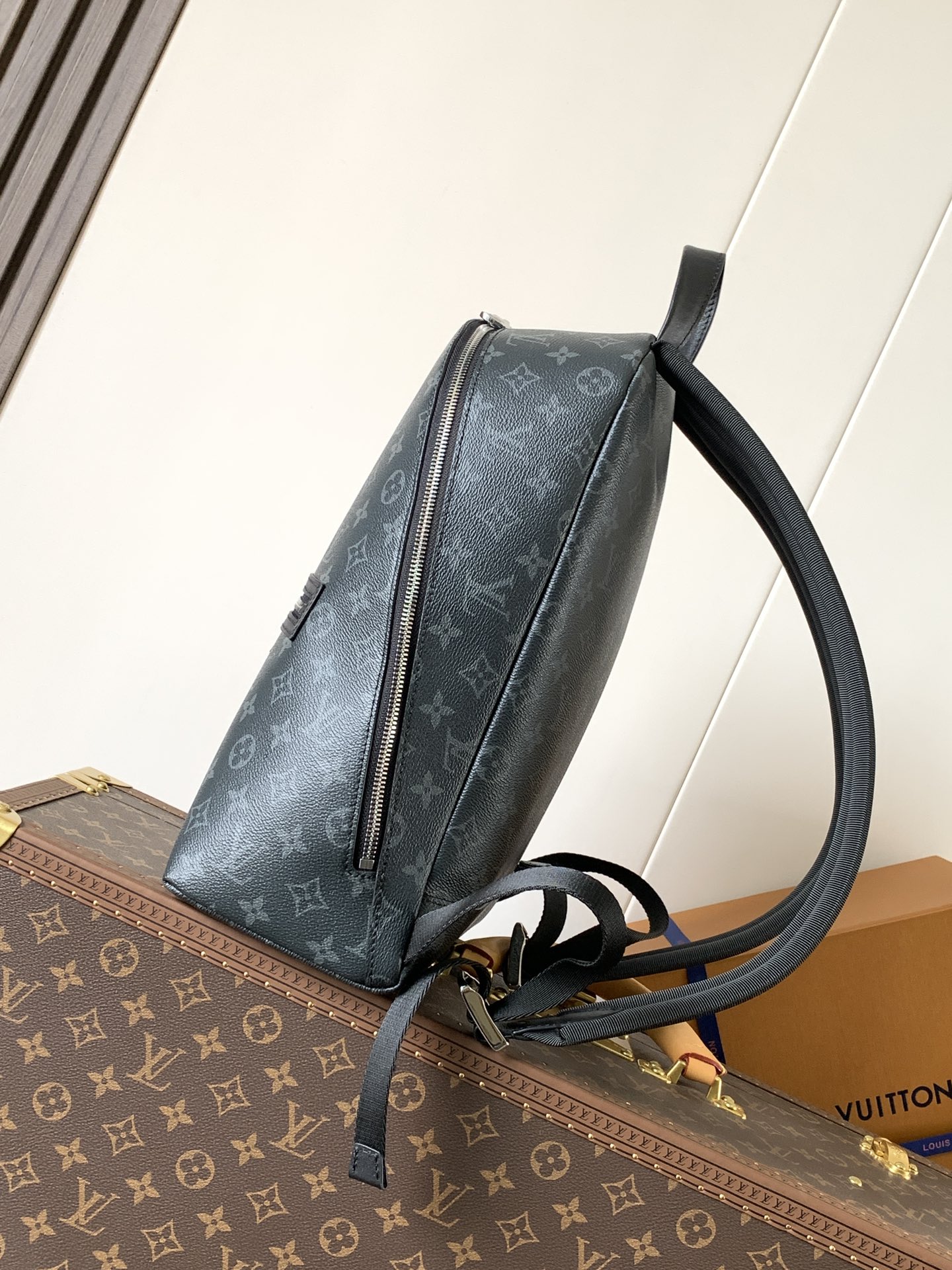 [TOP] Louis Vuitton LV Discovery Slim Backpack 38*13*28cm - Black