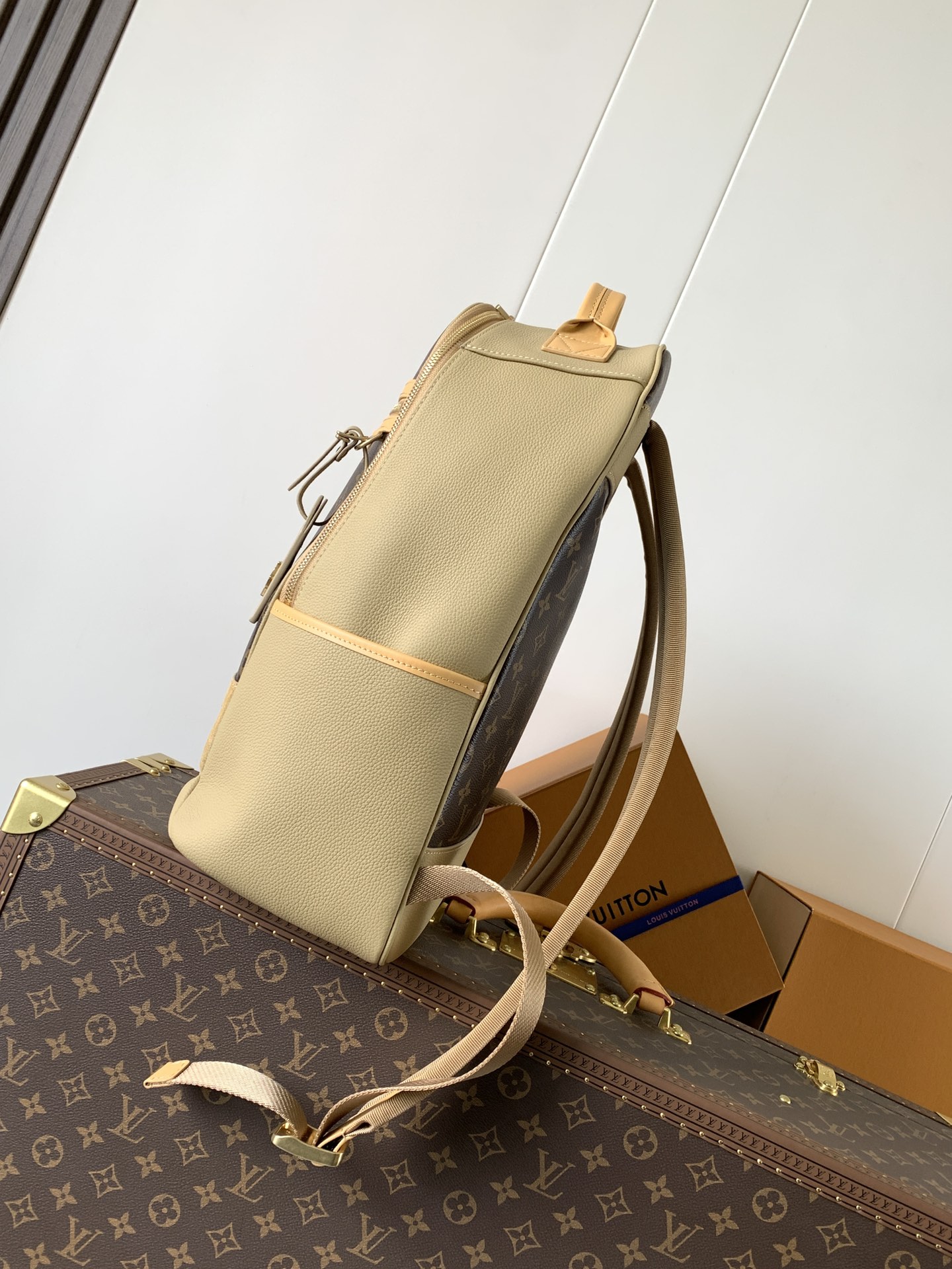 [TOP] Louis Vuitton LV Backpack 44*19*31cm - Brown