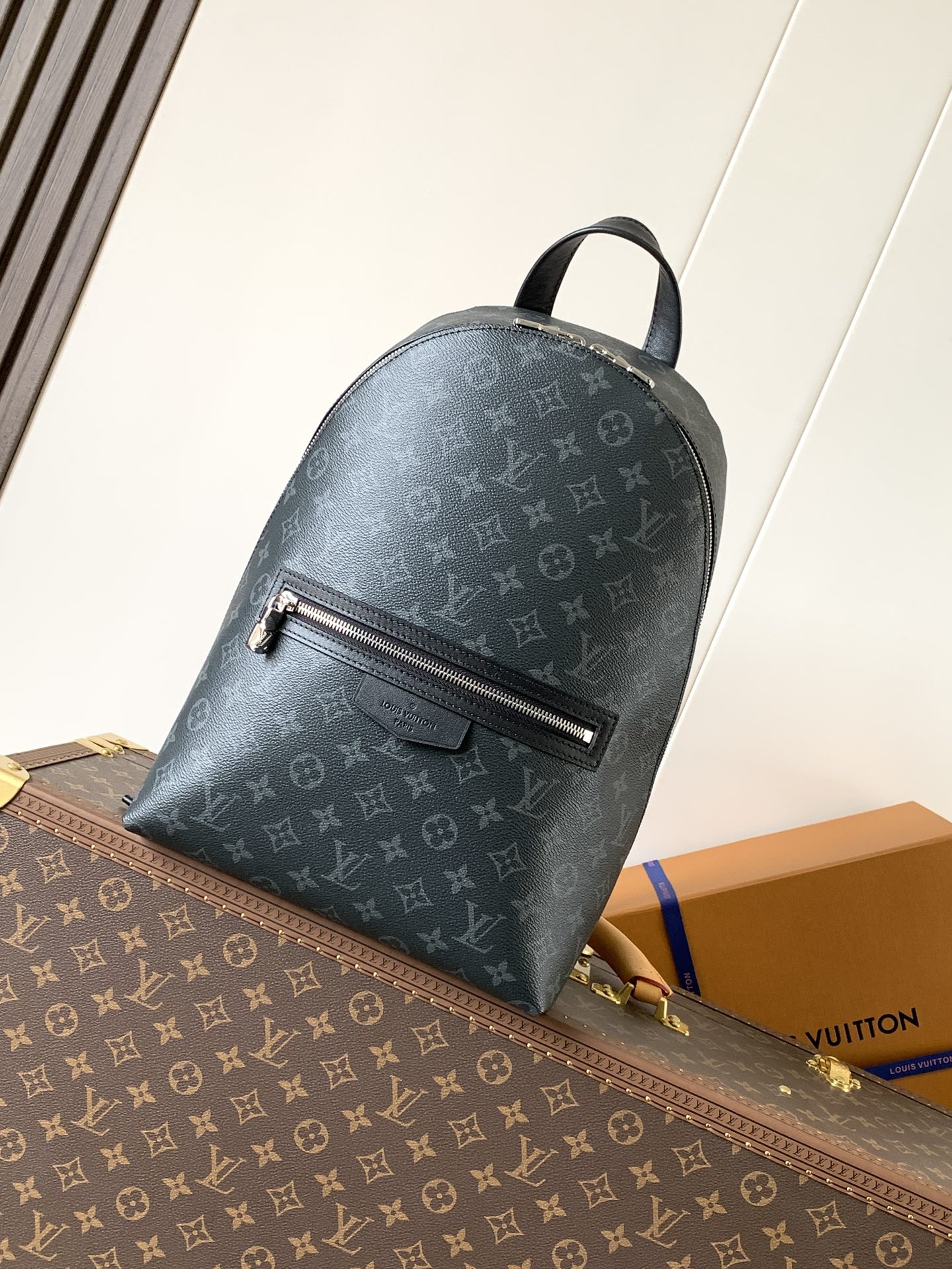 [TOP] Louis Vuitton LV Discovery Slim Backpack 38*13*28cm - Black