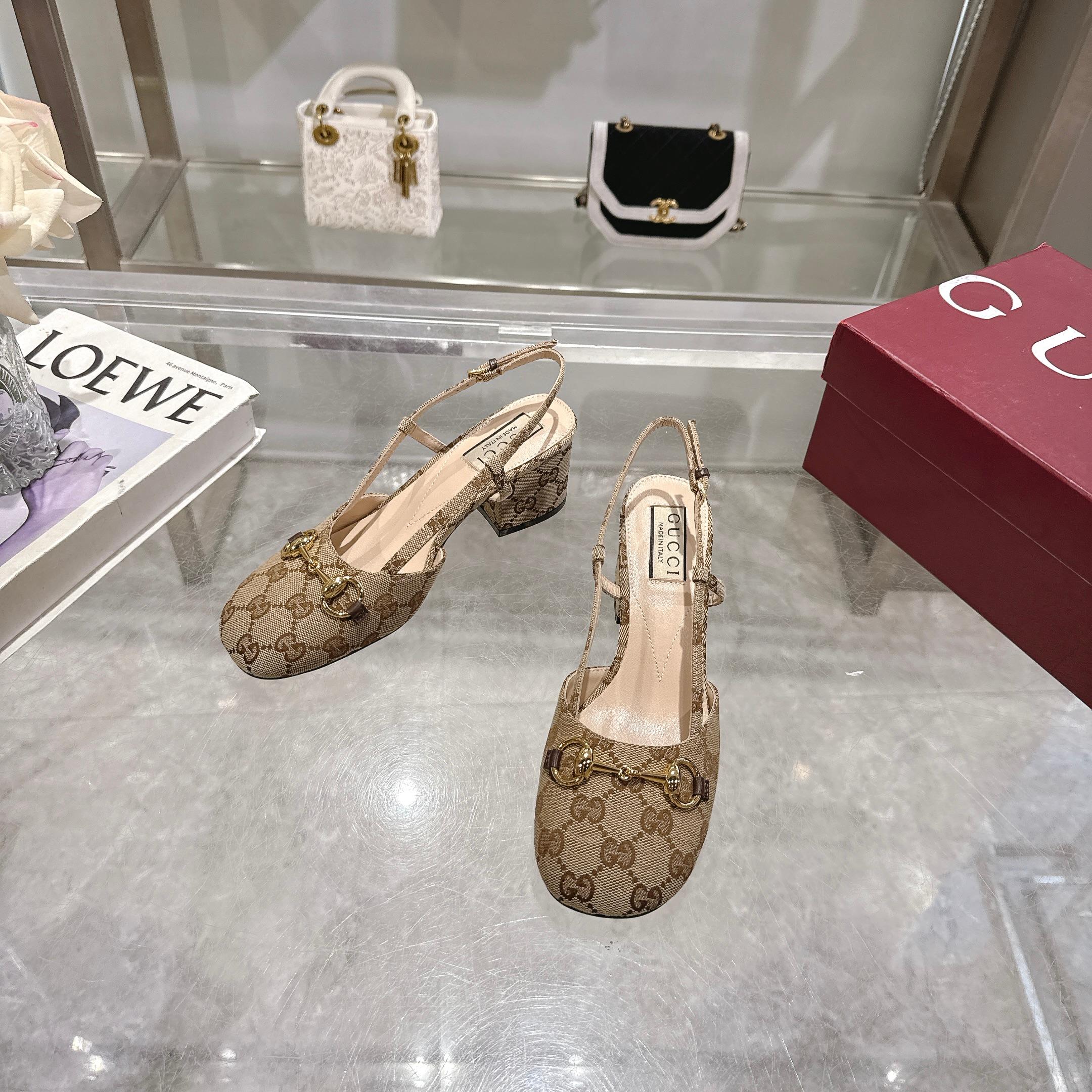 [TOP] GUCCI Mules - Brown