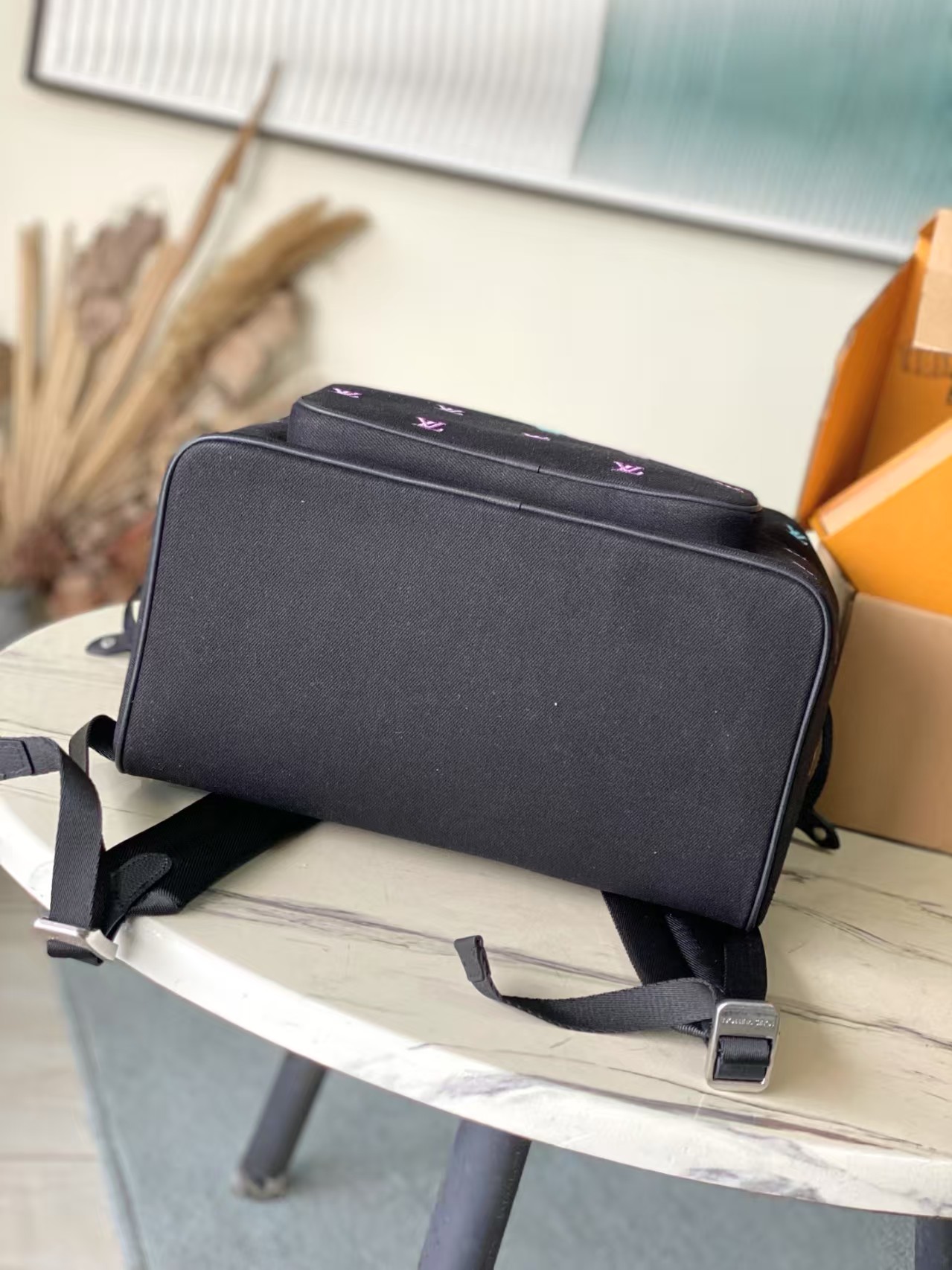 [TOP] Louis Vuitton LV  Backpack 32 × 40 × 19 cm - Black