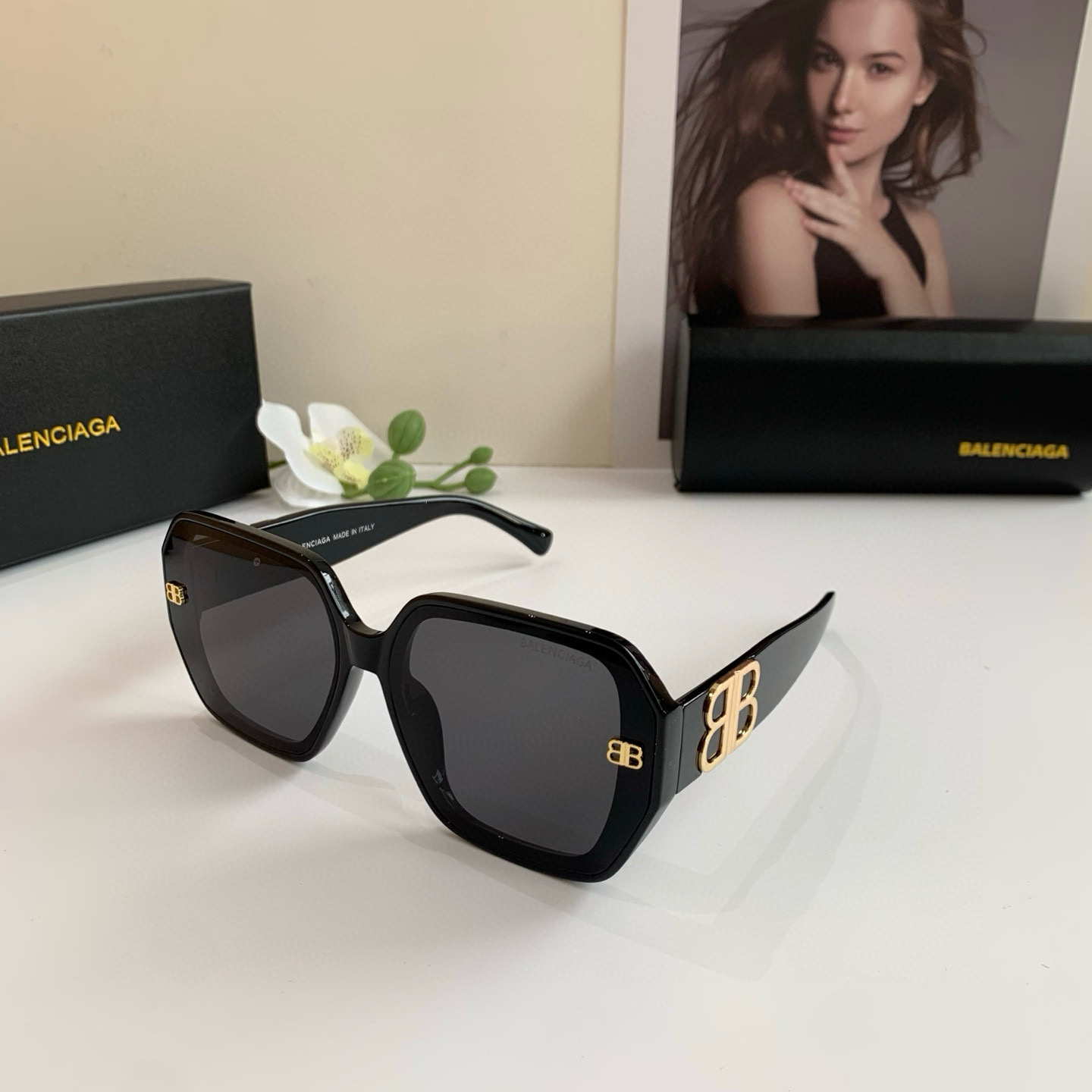 [TOP] BALENCIAGA Sunglasses - 2 Color